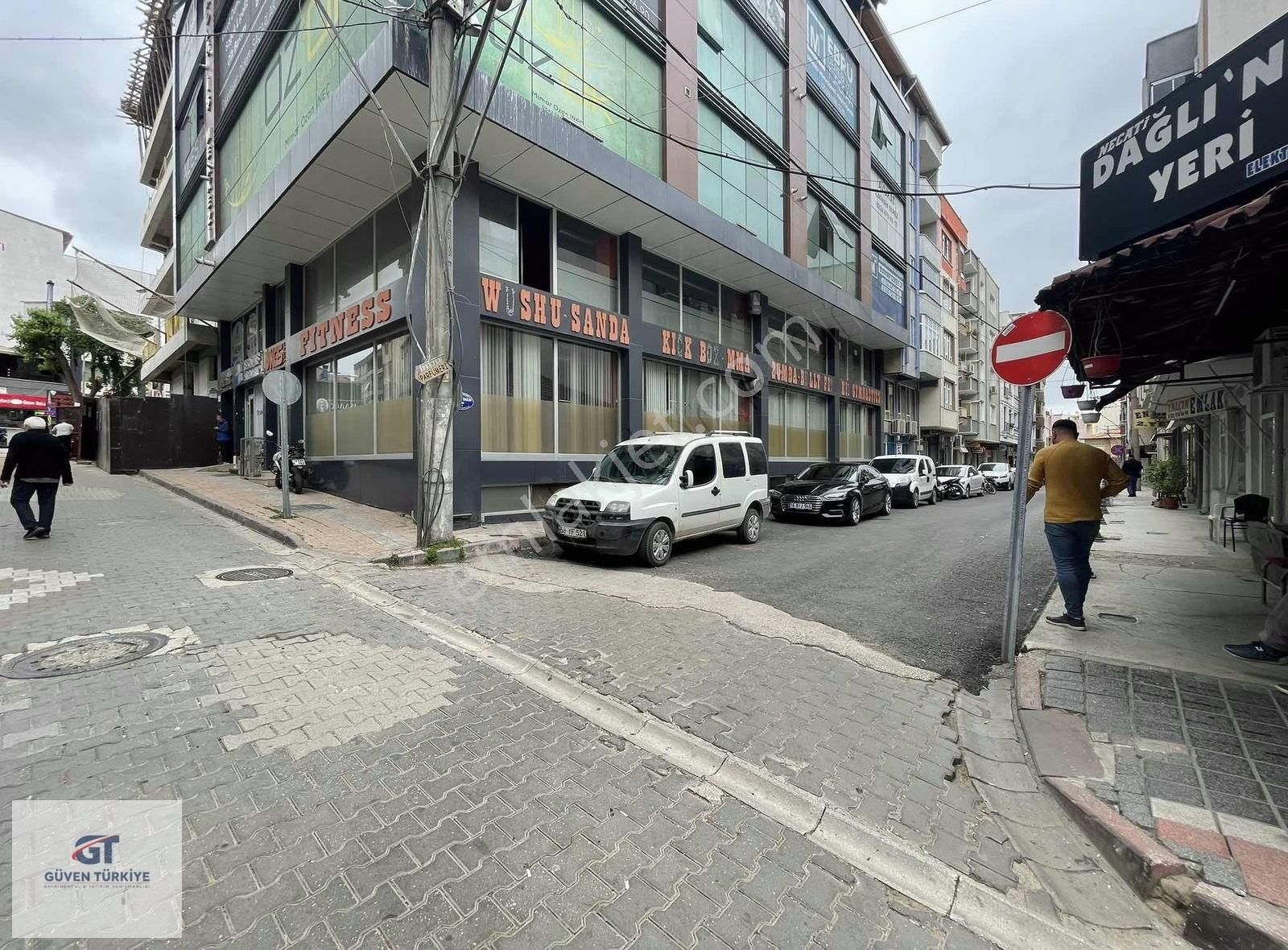 Karacabey Runguşpaşa Satılık Dükkan & Mağaza Güven türkiyeden MERKEZDE SATILIK DÜKKAN 200 m2