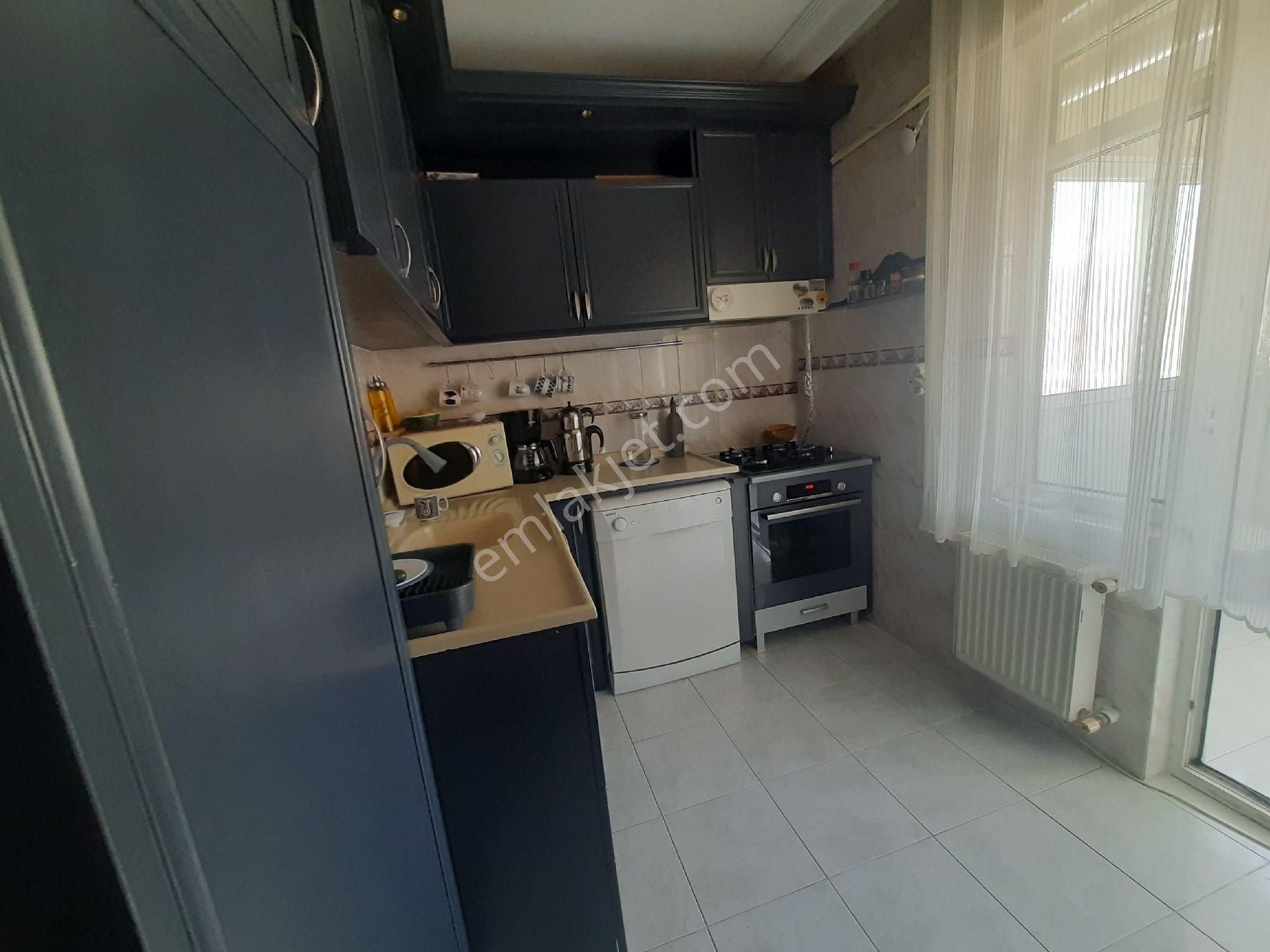 Şirinevler 3+1 . 150 M2 Asansürlü Teraslı Satılık Daire - Görsel 22