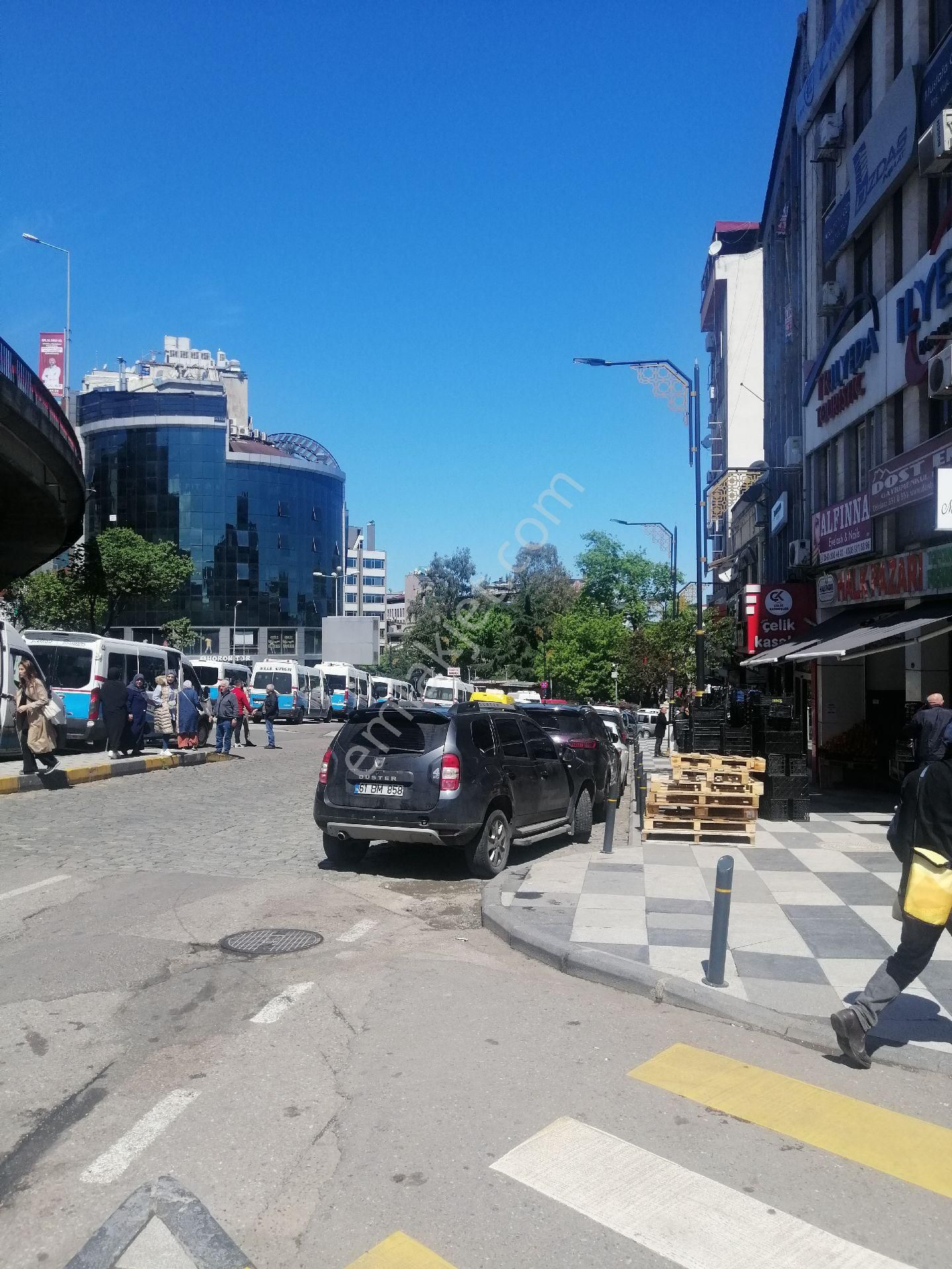 Ortahisar İskenderpaşa Kiralık Büro En Merkezi yarde çok amaçlı büro iş yeri