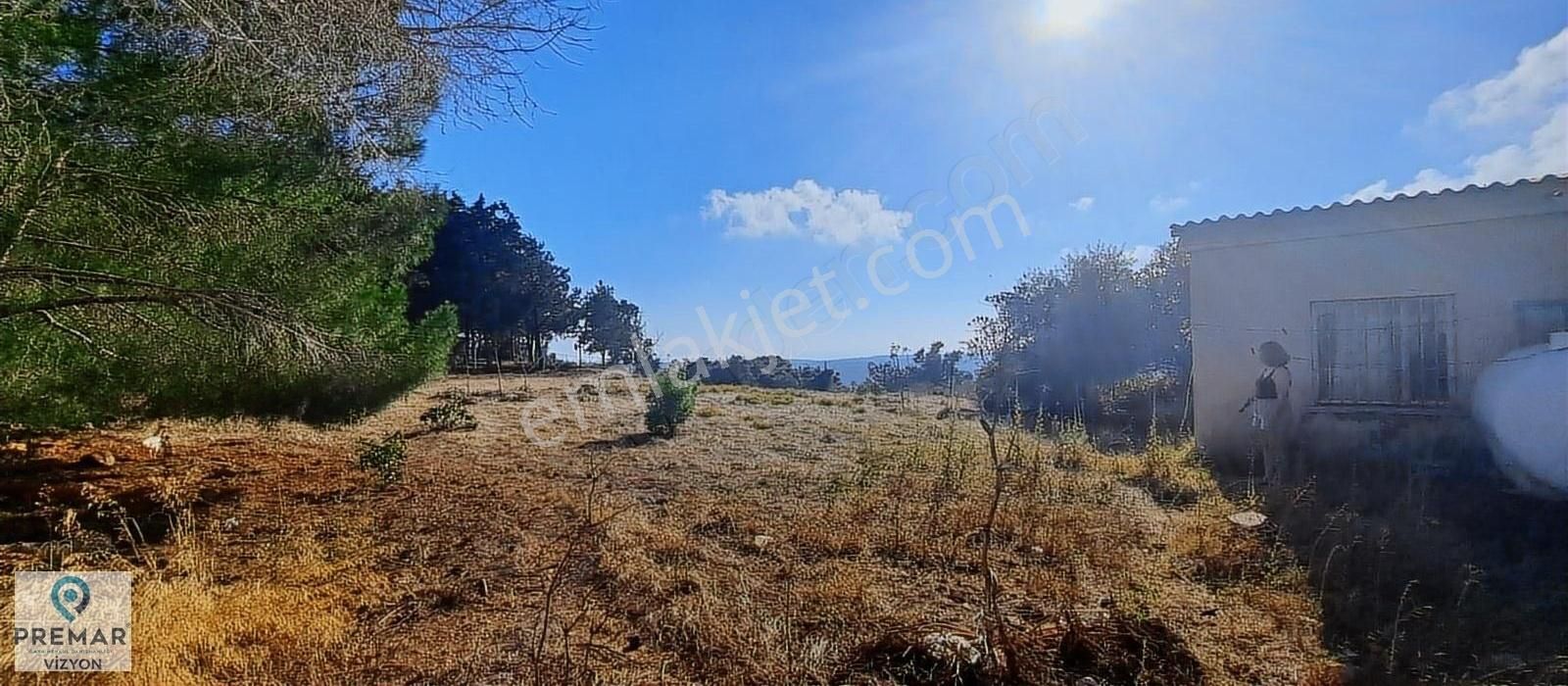 Girne Tepebaşı Köyü Satılık Villa İmarlı Kıbrıs Girne Tepebaşında Doğa ve denizi uzaktan gören arsa