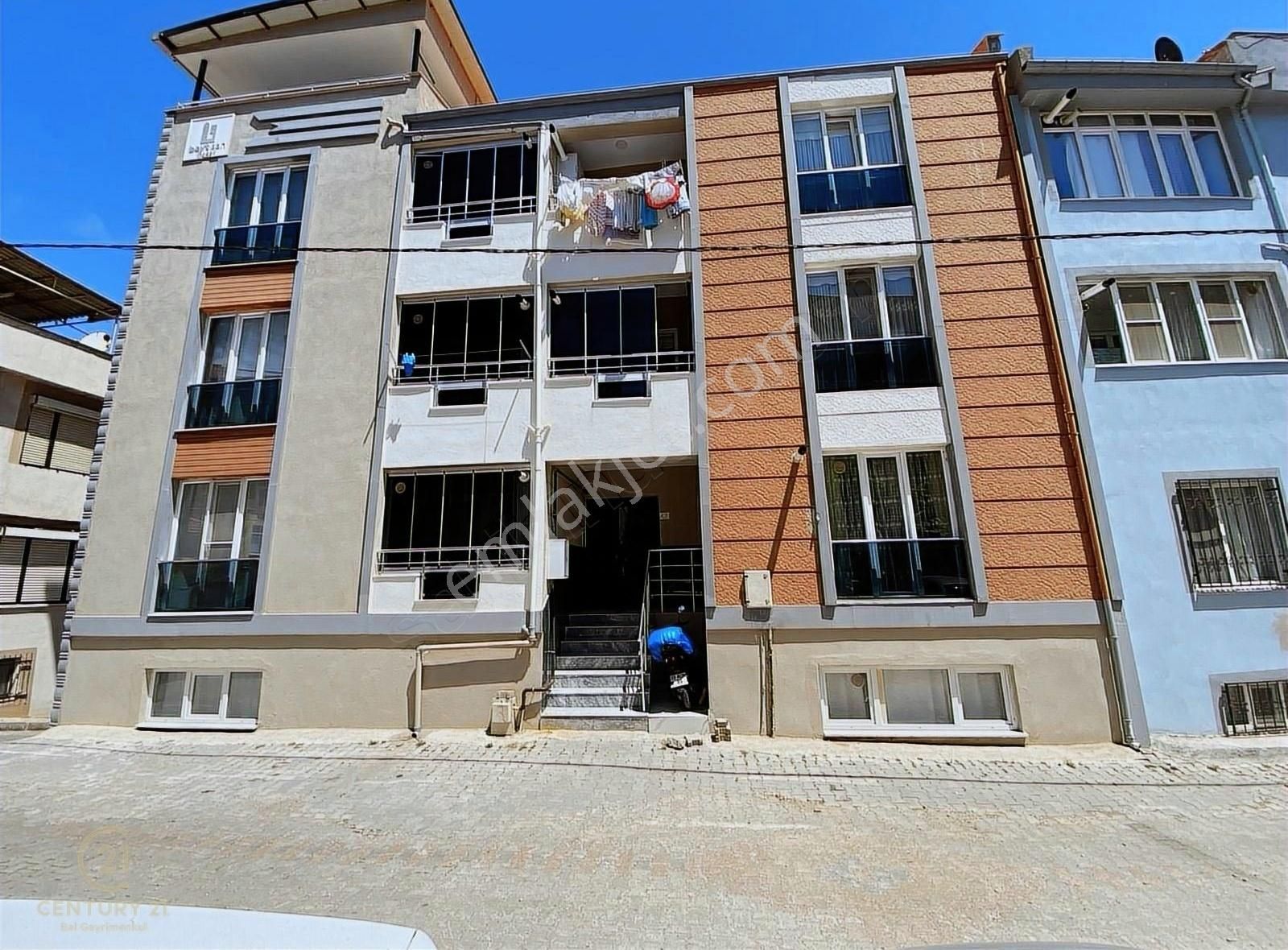 Karesi Mirzabey Satılık Daire CENTURY 21 BAL'DAN MİRZABEY MAH.GENİŞ 2+1 SATILIK DAİRE