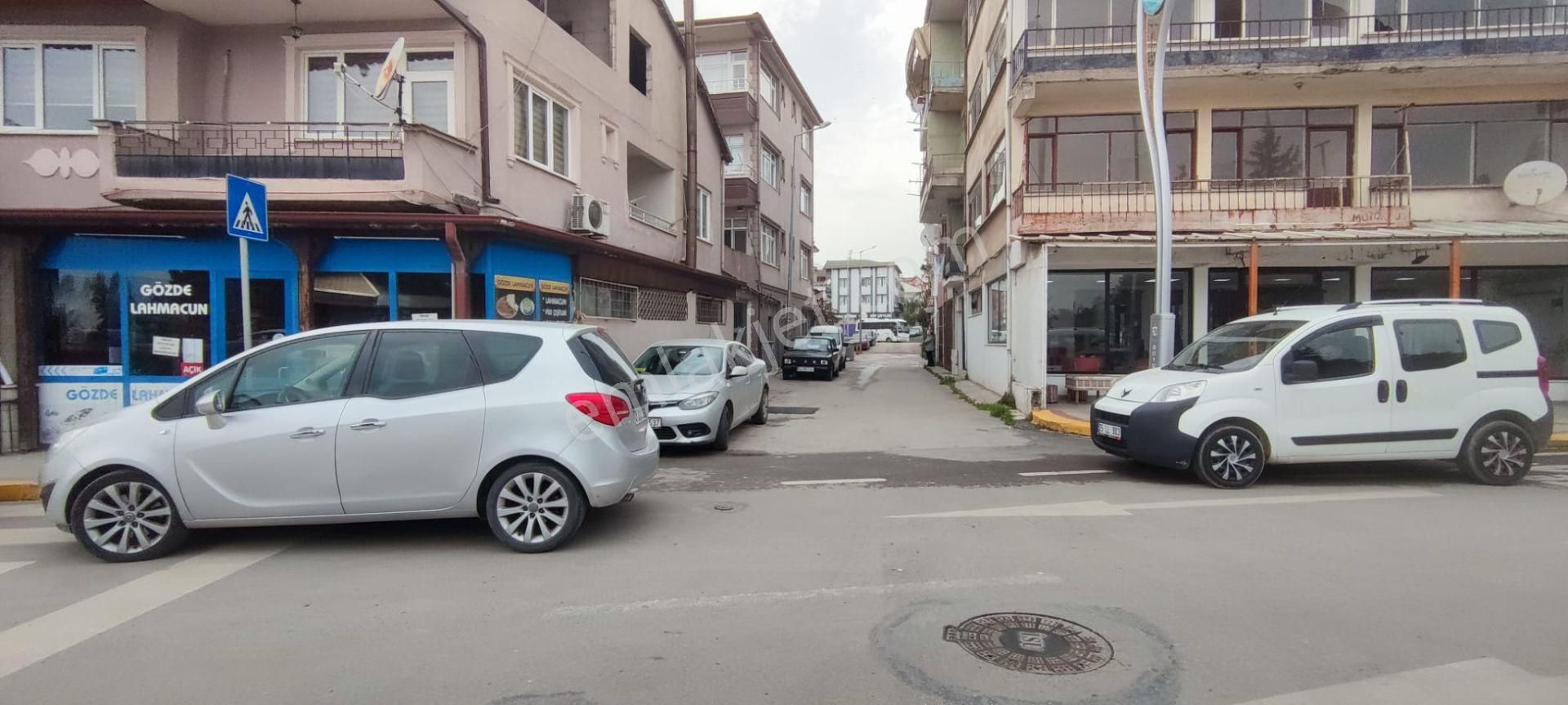 Derince Çınarlı Kiralık Dükkan & Mağaza  RW Nova'dan Derince Millet Bahçesi Karşısı Kiralık İşyeri Dükkan