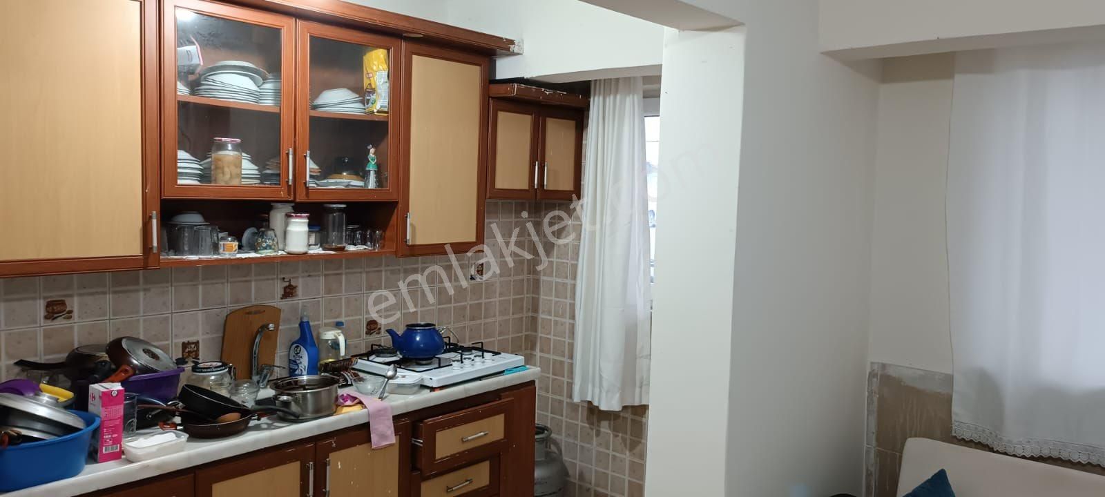 Bafra Mevlana Satılık Daire KORKMAZ EMLAKTAN BAFRA MEVLANA MAHALLESİNDE 3+1 YARI BODRUM 100 m2 SATILIK UYGUN FİYAT DAİRE