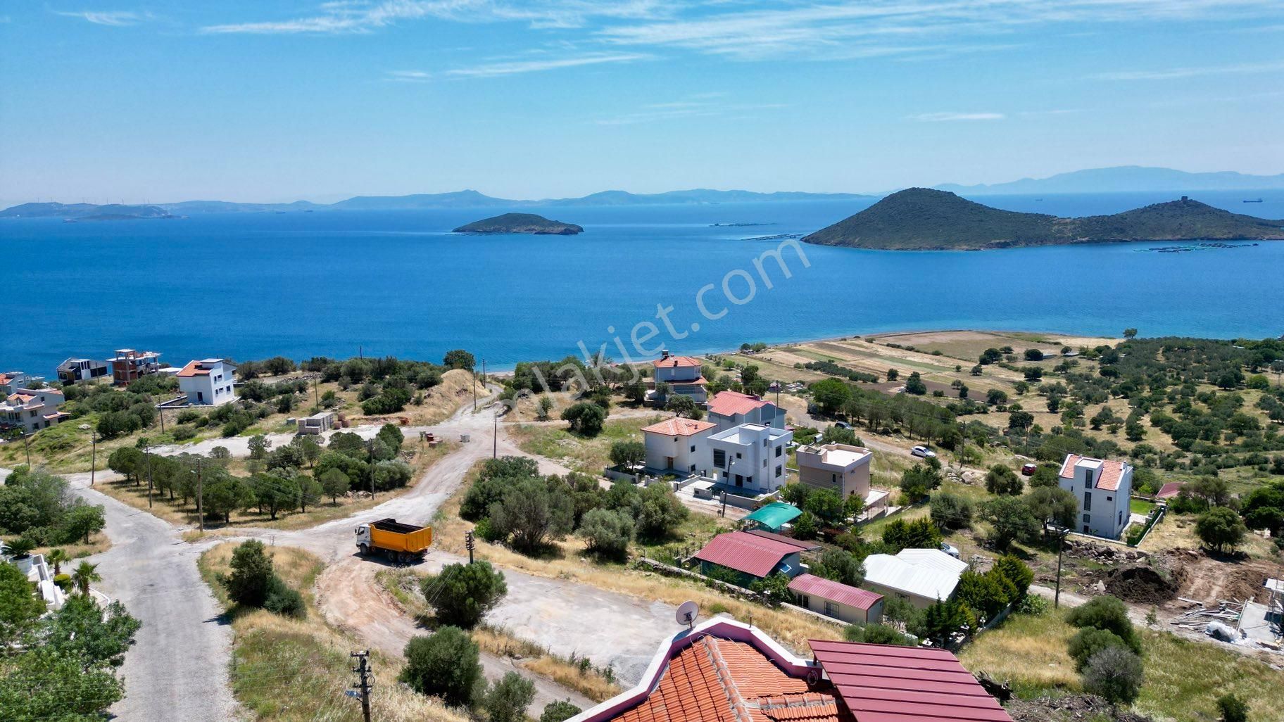 Dikili Çandarlı Satılık Villa DİKİLİ ÇANDARLI ‘DA EŞSİZ DENİZ VE ADALAR MANZARALI MÜSTAKİL VİLLA