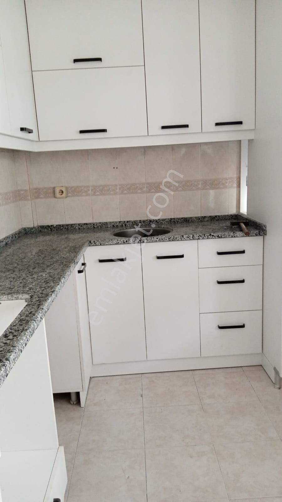 Buca Efeler Kiralık Daire Buca Efeler'de 3+1 Doğalgazlı Bakımlı Kiralık Daire 20.000TL