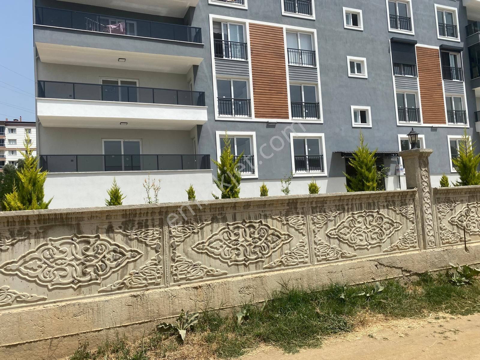 Nazilli Yıldıztepe Satılık Daire  YILDIZTEPE MAHALLESİNDE SATILIK DOĞALGAZLI 3+1 DAİRE