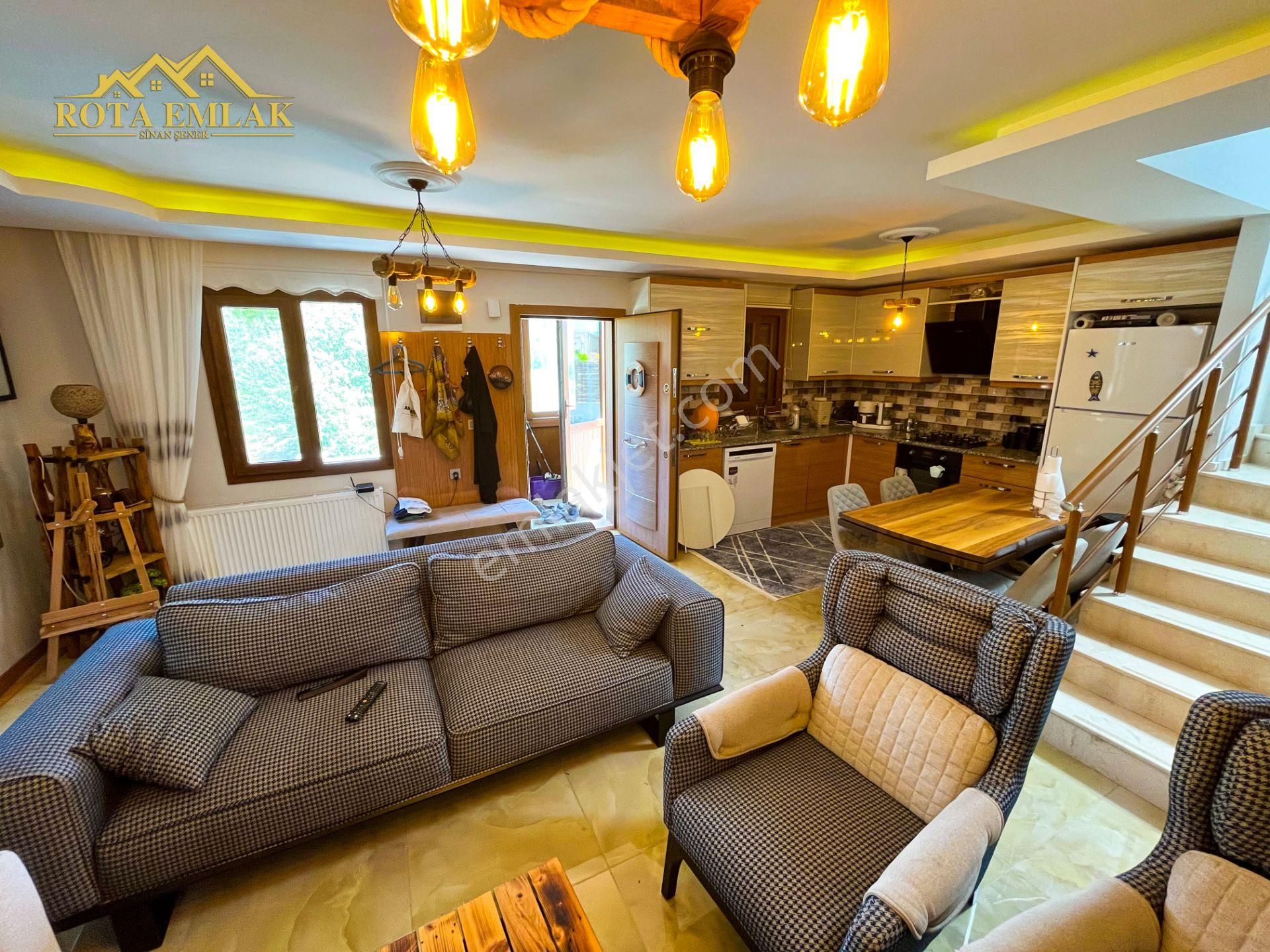 Rota Emlak'tan Gümüldür Sahil'de Eşyalı 4+1 Eşyalı Tripleks - Görsel 20