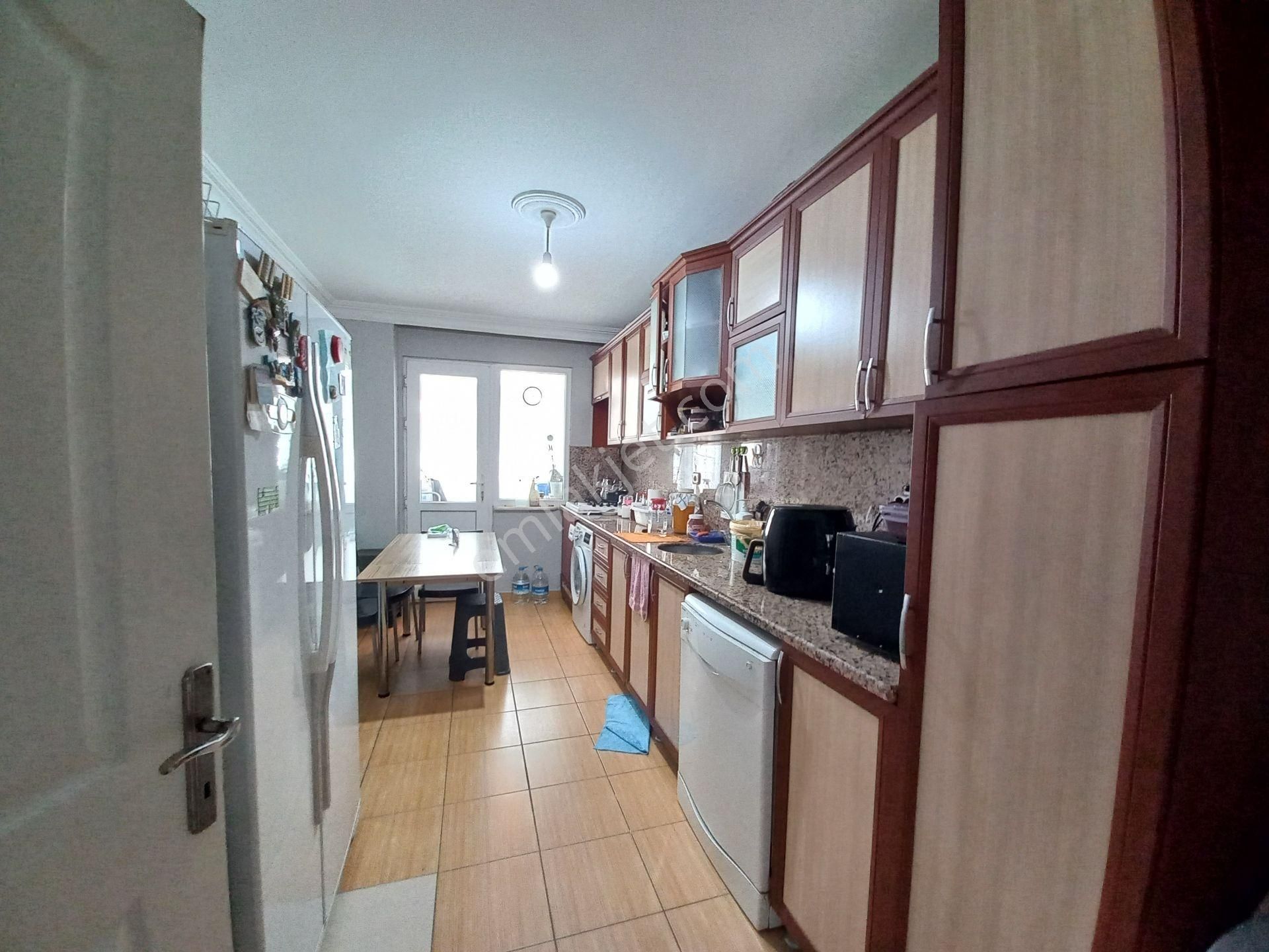 Gaziosmanpaşa Bağlarbaşı Satılık Daire  ŞEREF EMLAK GAZİOSMANPAŞA BAĞLARBAŞINDA SATILIK 3+1 DAİRE 3.750.000 TL