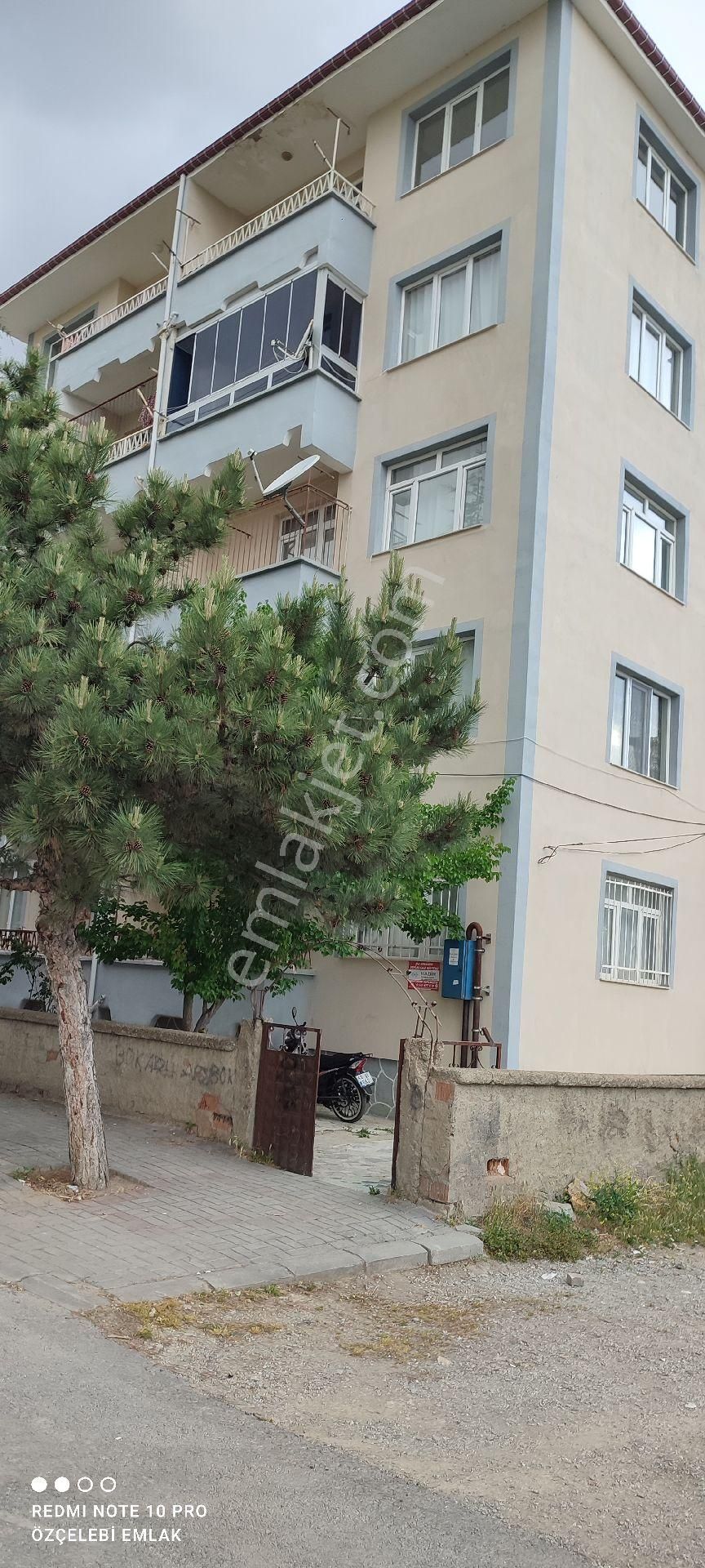 Akşehir İstasyon Satılık Daire İSTASYON MAHALLESİ'NDE SATILIK MASRAFSIZ DAİRE ÖZÇELEBİ 