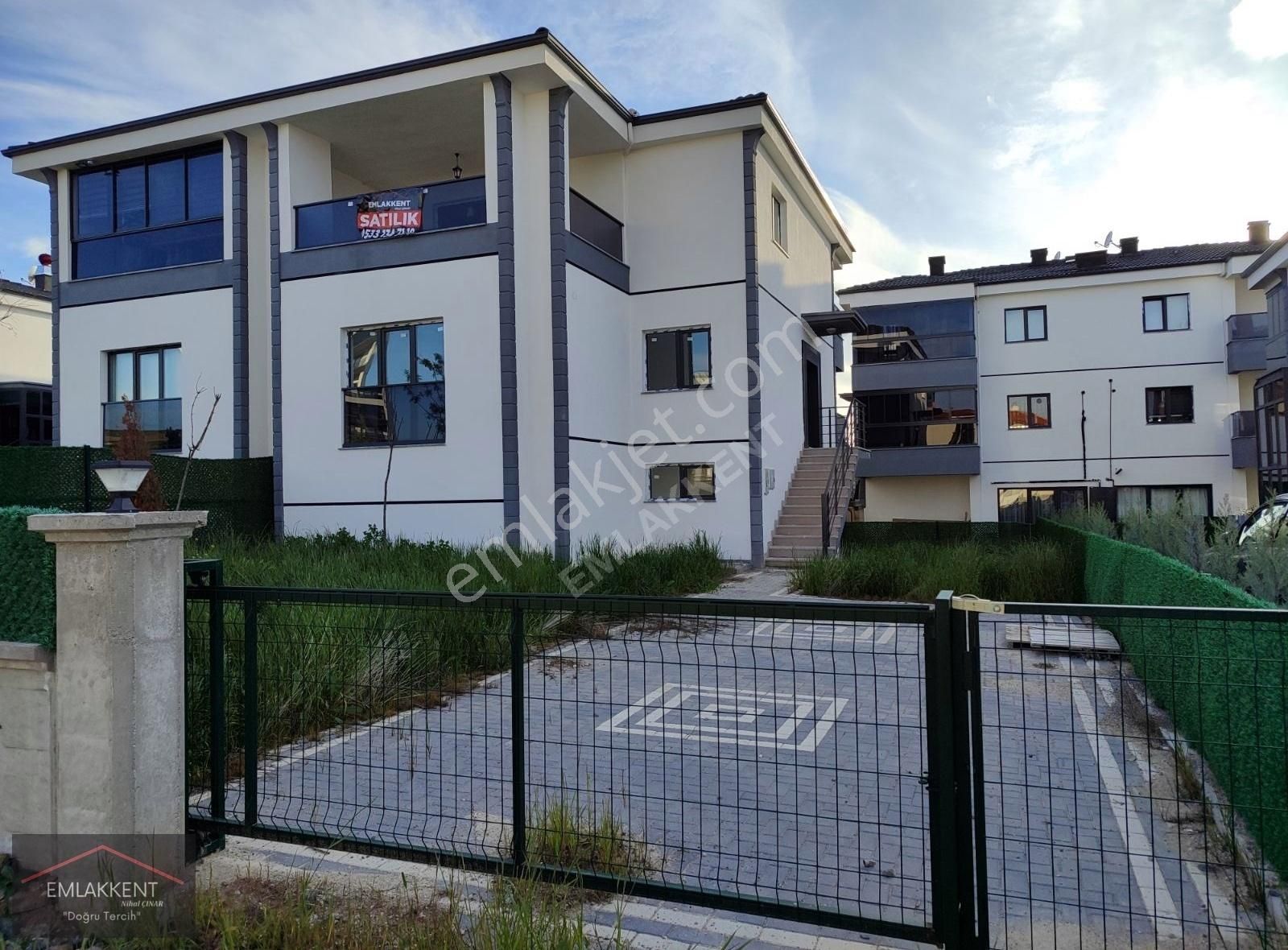 Etimesgut Ayyıldız Satılık Villa Emlakkent'ten Ayyıldız mahallesinde 4+2 satılık villa