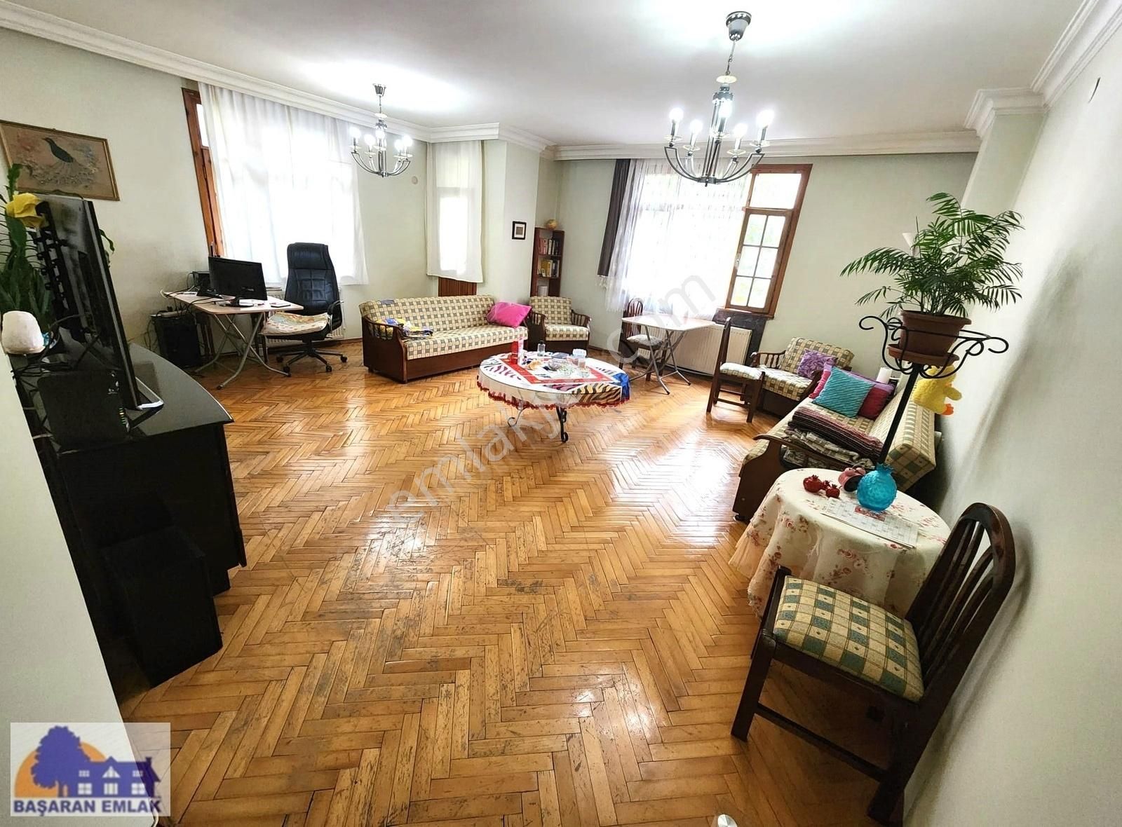 Maltepe Feyzullah Satılık Daire ADATEPE BAĞDAT CADDESİ DE, 140 M2 3+1 GENİŞ FERAH DAİRE