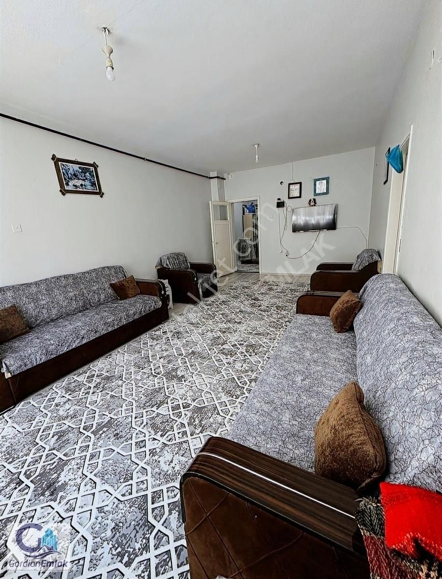 Polatlı Yeni Satılık Daire GORDİON EMLAK'TAN YENİ MAHALLE MAHALLESİ 3+1 YAPILI