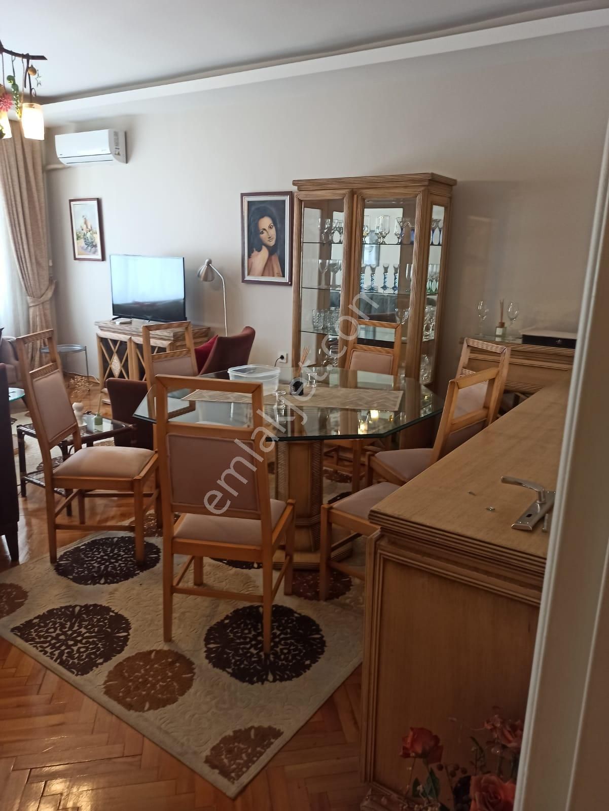 Beylikdüzü Barış Kiralık Daire  Beylikdüzü Barış mahallesinde Full Eşyalı 3+1Kiralık Daire