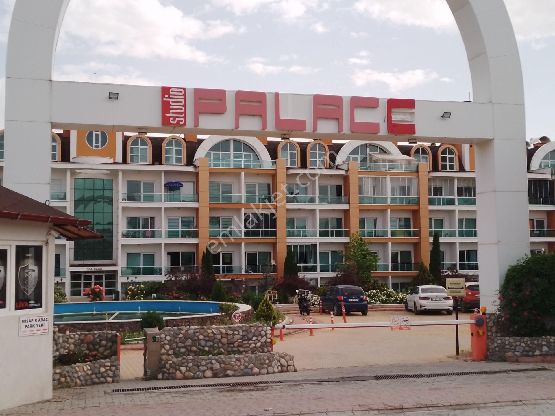 Selçuklu Kosova Satılık Daire  SİTE EMLAK'TAN KOSOVA STÜDYO PALACE'TA SATILIK 1+1 EŞYALI DAİRE