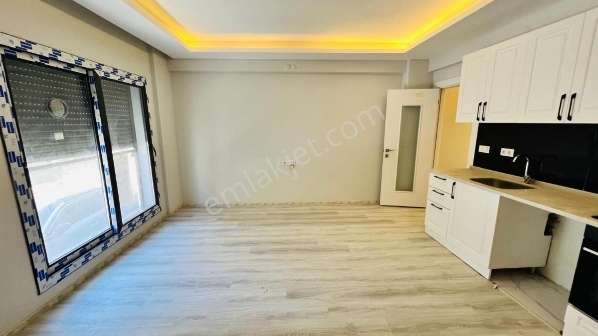 Buca Akıncılar Satılık Daire AKINCILAR MAH. EBEVEYN BANYOLU SIFIR 2+1 SATILIK DAİRE...