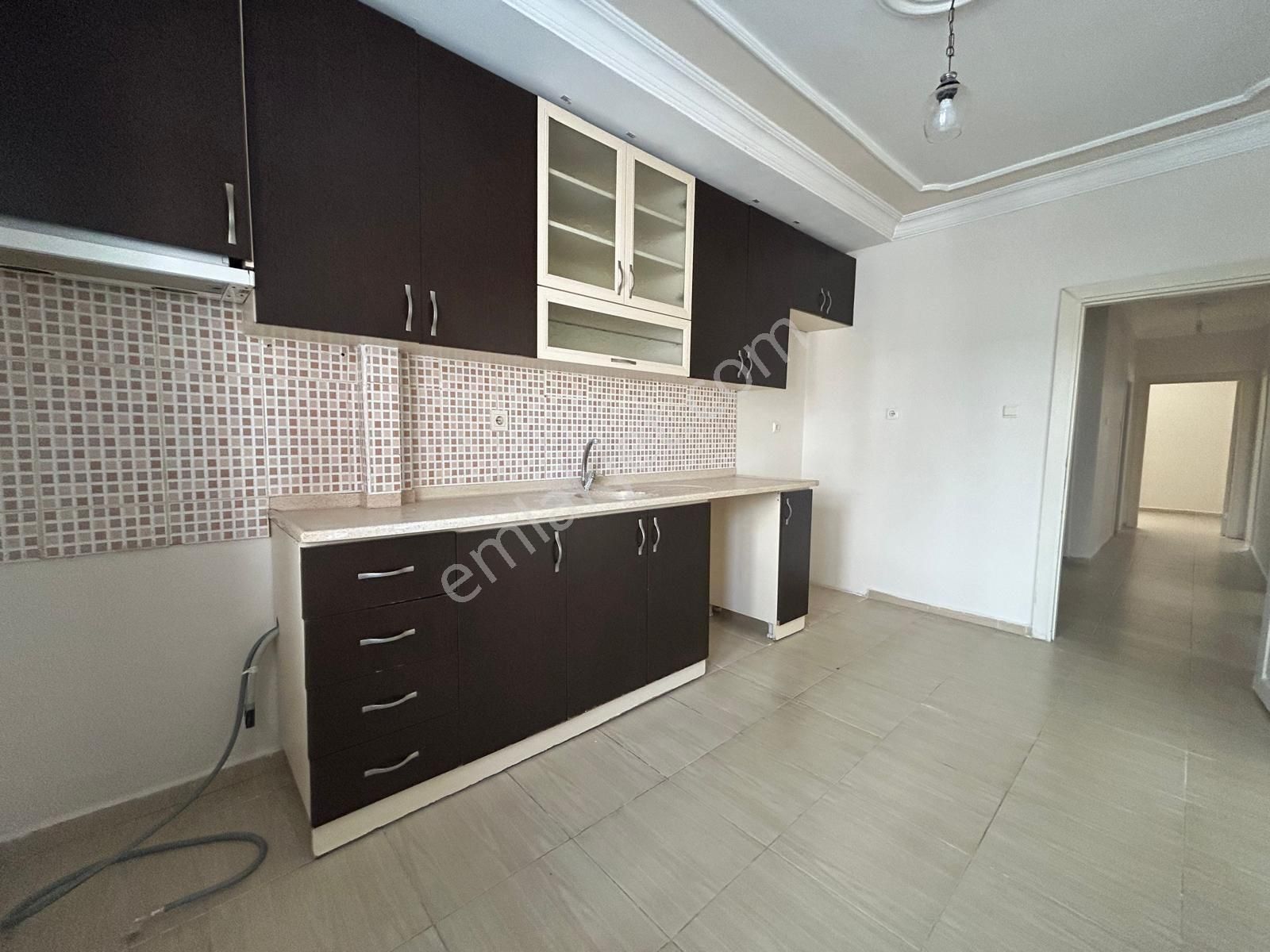 Seyhan Pınar Satılık Daire SEYHAN PINAR MAHALLESİ MAVİ BULVAR CİVARI 3+1 SATILIK DAİRE 