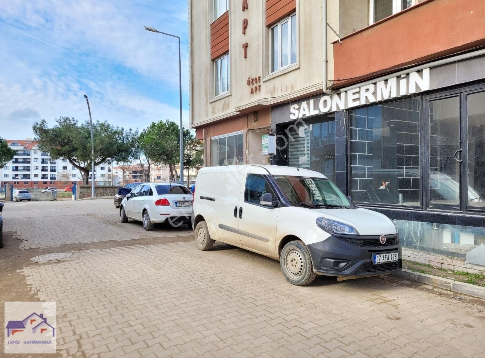 Gelibolu Camiikebir Kiralık Ofis GELIBOLU LISE KAVSAGI YAKINI KIRALIK 4 BOLUMLU DUKKAN