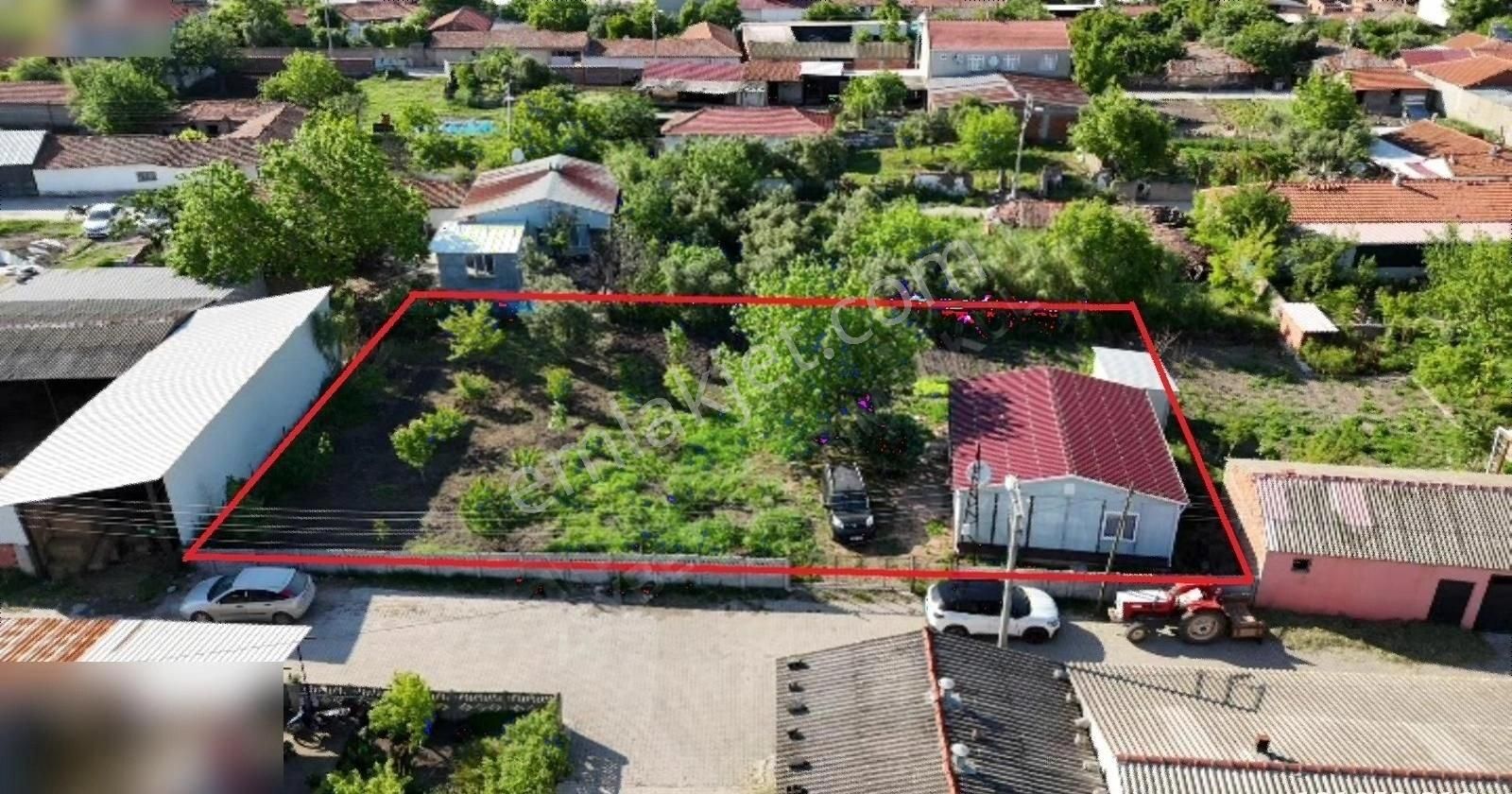 Manyas Kocagöl Satılık Müstakil Ev ZEYBEK EMLAKTAN 930M2 ARSA İÇİNDE KÖY EVİMİZ SATILIKTIR