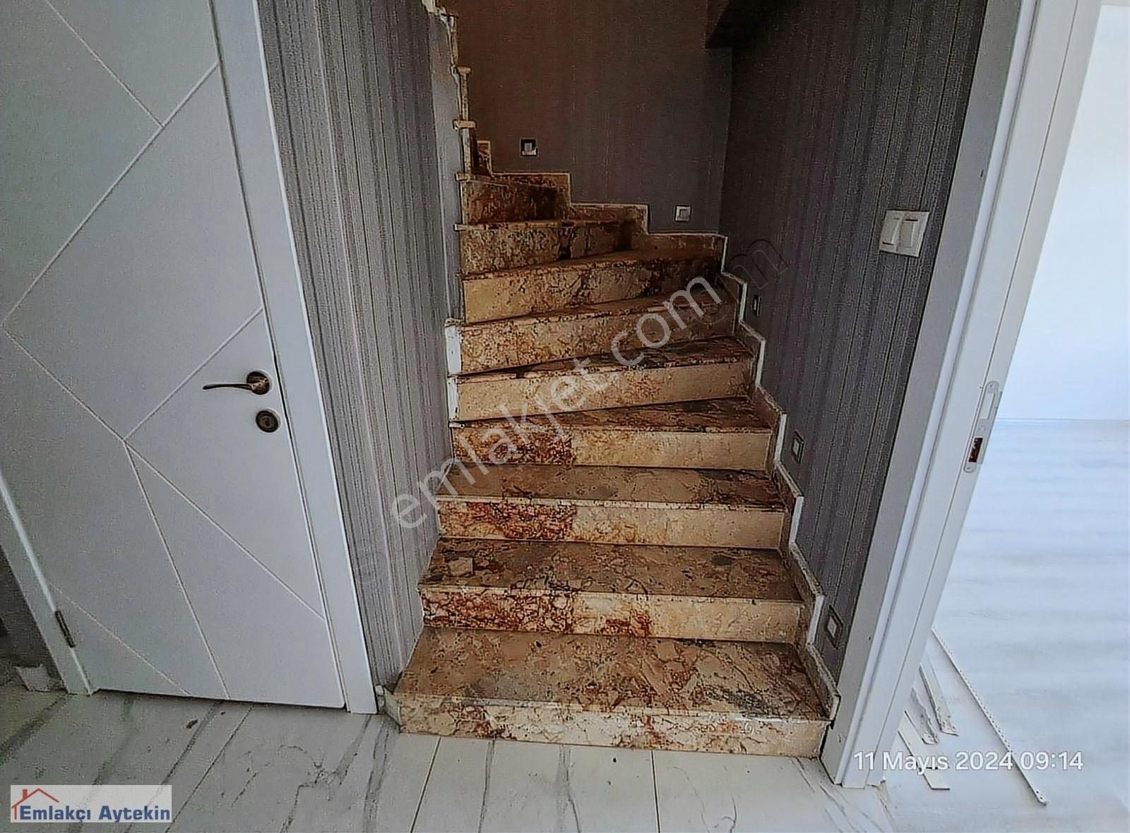 Yenimahalle Ragıp Tüzün Kiralık Daire Yenimahalle kiralık 5+1 DUBLEKS İvedik metrosu yanı levent Sk