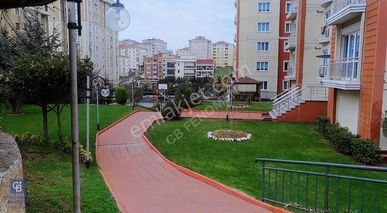 Ümraniye Mehmet Akif Satılık Daire GREEN GARDEN SİTESİNDE YENİLENMİŞ, BAKIMLI, GENİŞ 3+1 SATILIK