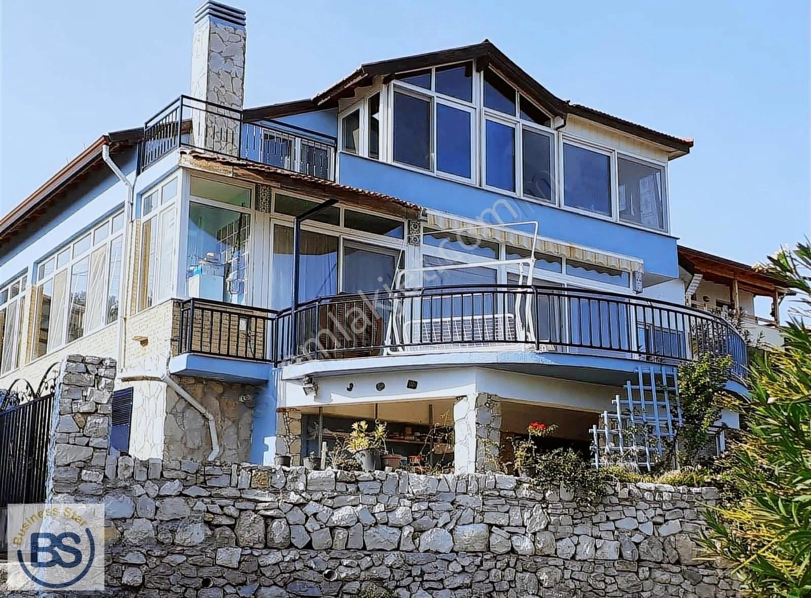 Urla Denizli Satılık Villa FULL DENİZ MANZARASINA HAKİM SATILIK VİLLA