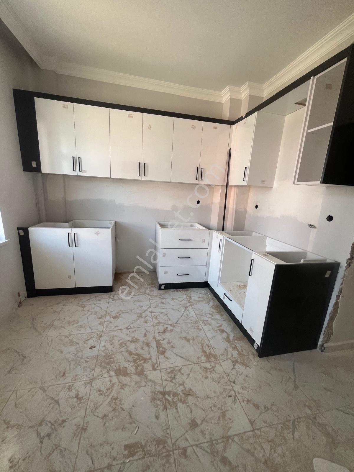 Selçuklu Aydınlıkevler Satılık Daire AYDINLIKTA 3+1 ARA KAT SATILIK DAİRE...