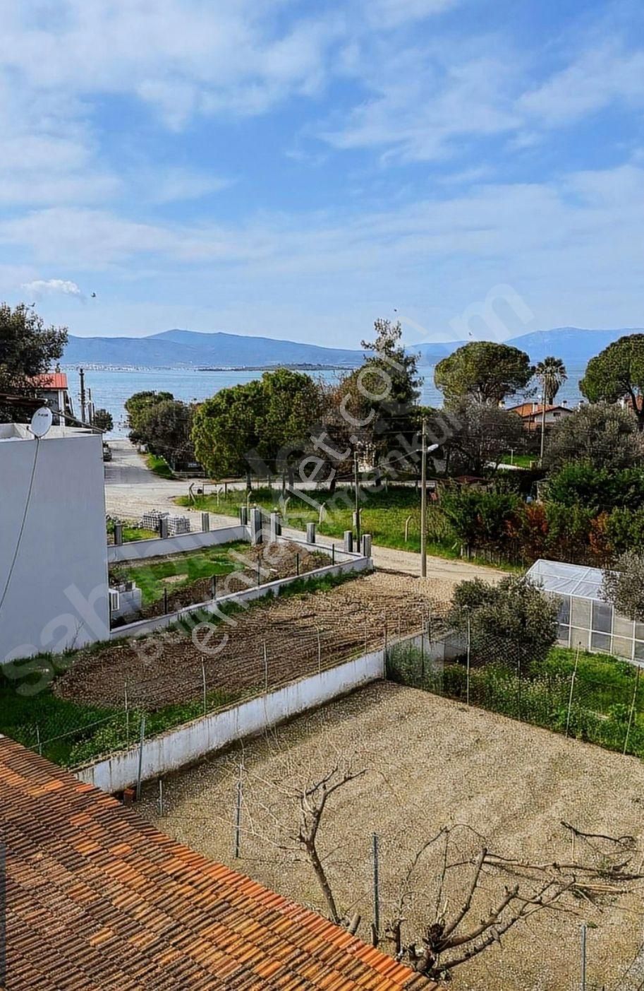 Urla Torasan Satılık Villa URLA DA FIRSAT DENİZ MANZARALI VİLLA