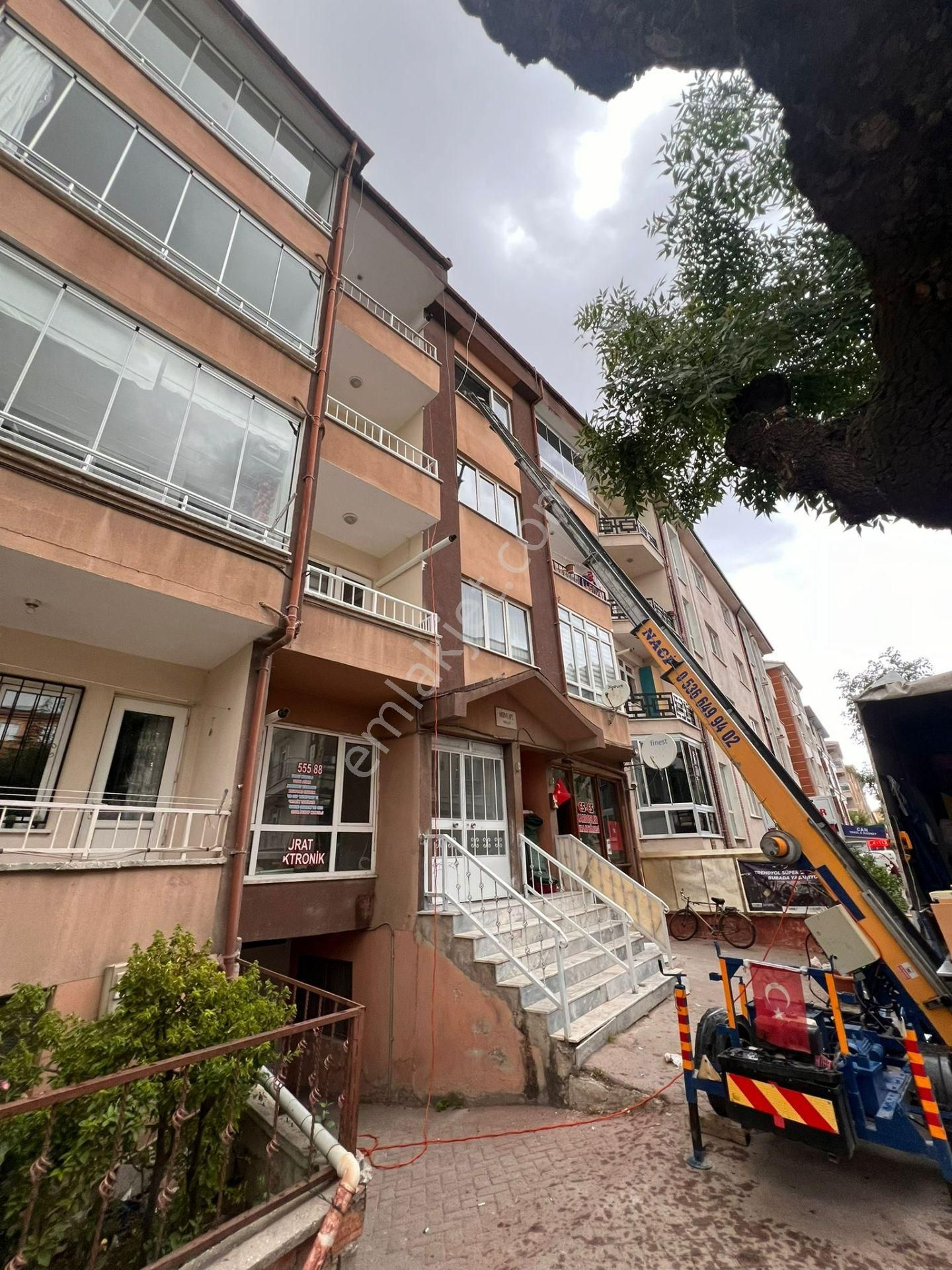 Tepebaşı Yenibağlar Satılık Daire  SD548-YENİBAĞLAR MAHALLESİ BAKIMLI 3+1 DUBLEKS SATILIK DAİRE