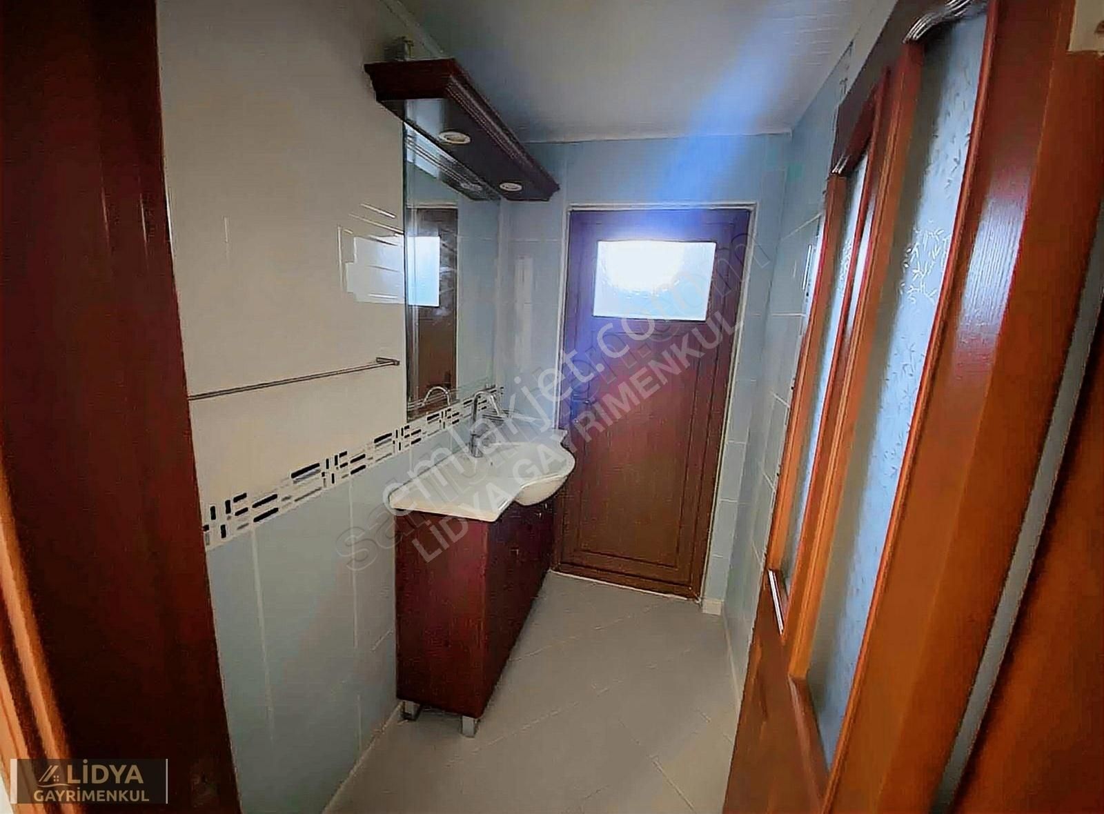 Erdemli Merkez Satılık Daire HASTANE CADDESİ 250m 4+1 DAİRE