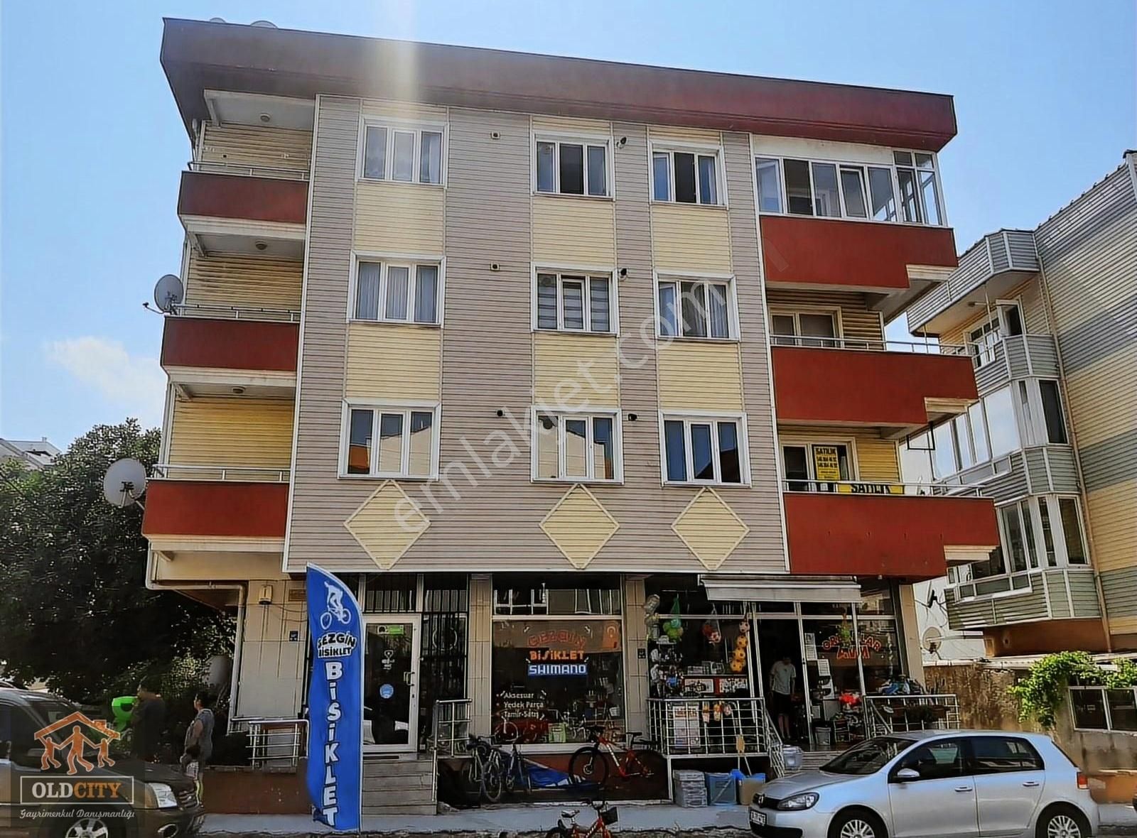 Çanakkale Merkez Esenler Satılık Daire ESENLER ABDİİPEKÇİ CD ÜZERİ TEK DAİRE ÜZERİNE 1.KAT 3+1 135M2 LX