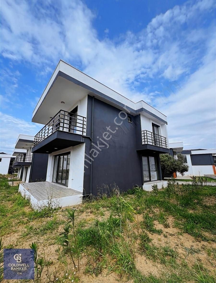 Gömeç Kemalpaşa Satılık Villa Gömeç Denizkent Sitesi 3+1 Satılık Villa