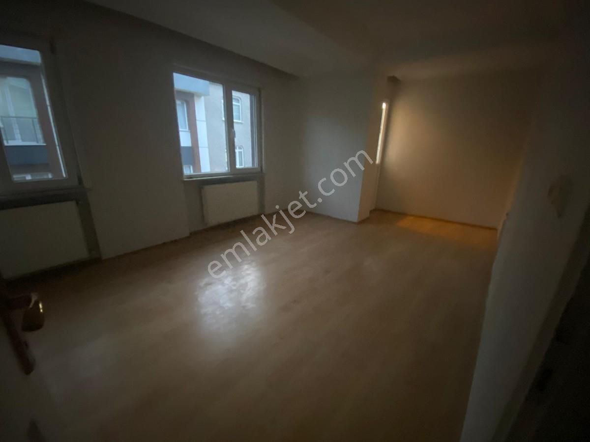 Bahçelievler Yenibosnada 3+1_teras Asansörlü Dubleks Daire - Görsel 31