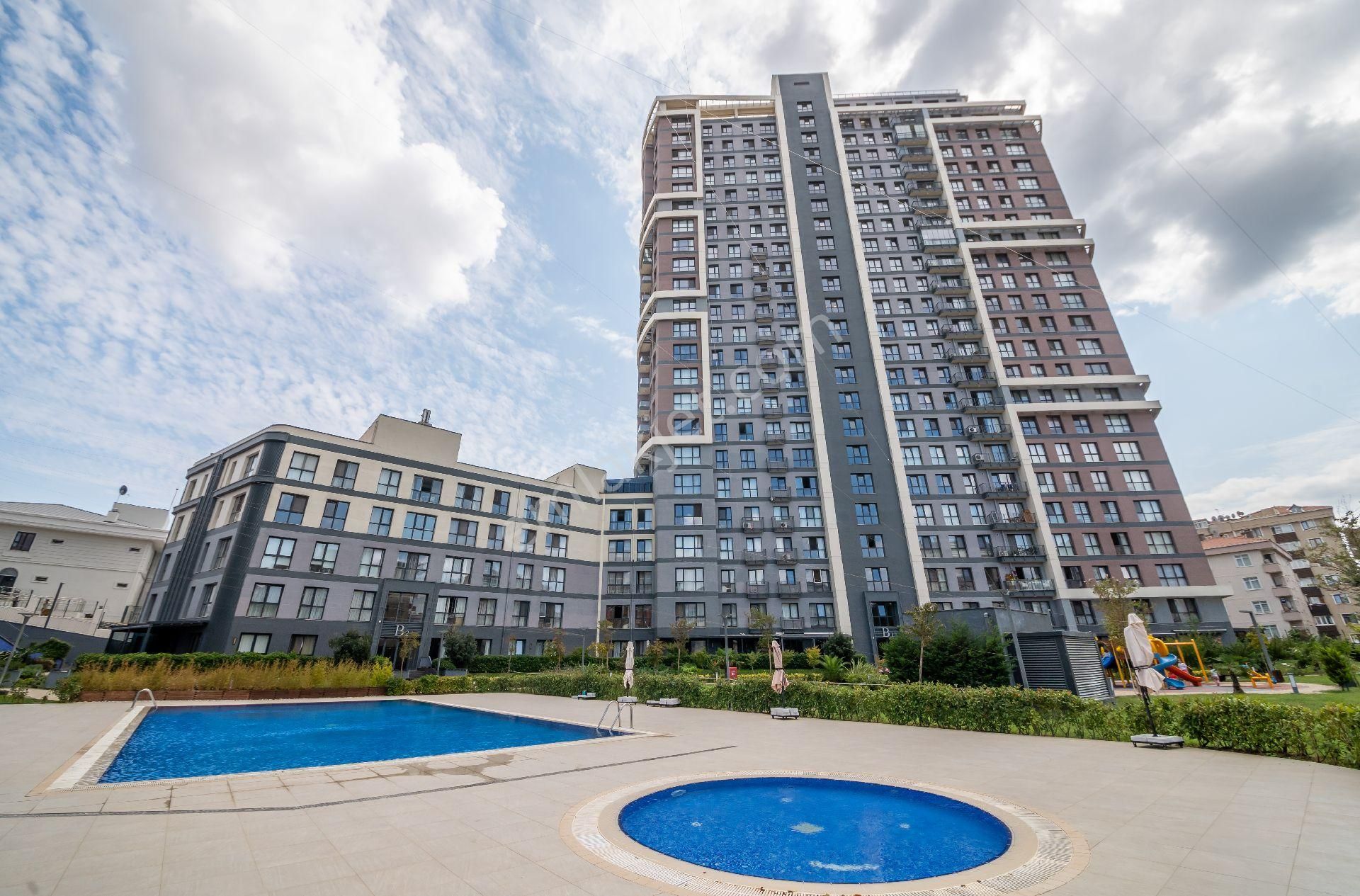 Kartal Atalar Satılık Daire KARTAL REFERANS TOWERS, 4+1 KISMİ DENİZ MANZARALI SATILIK 4+1 DAİRE