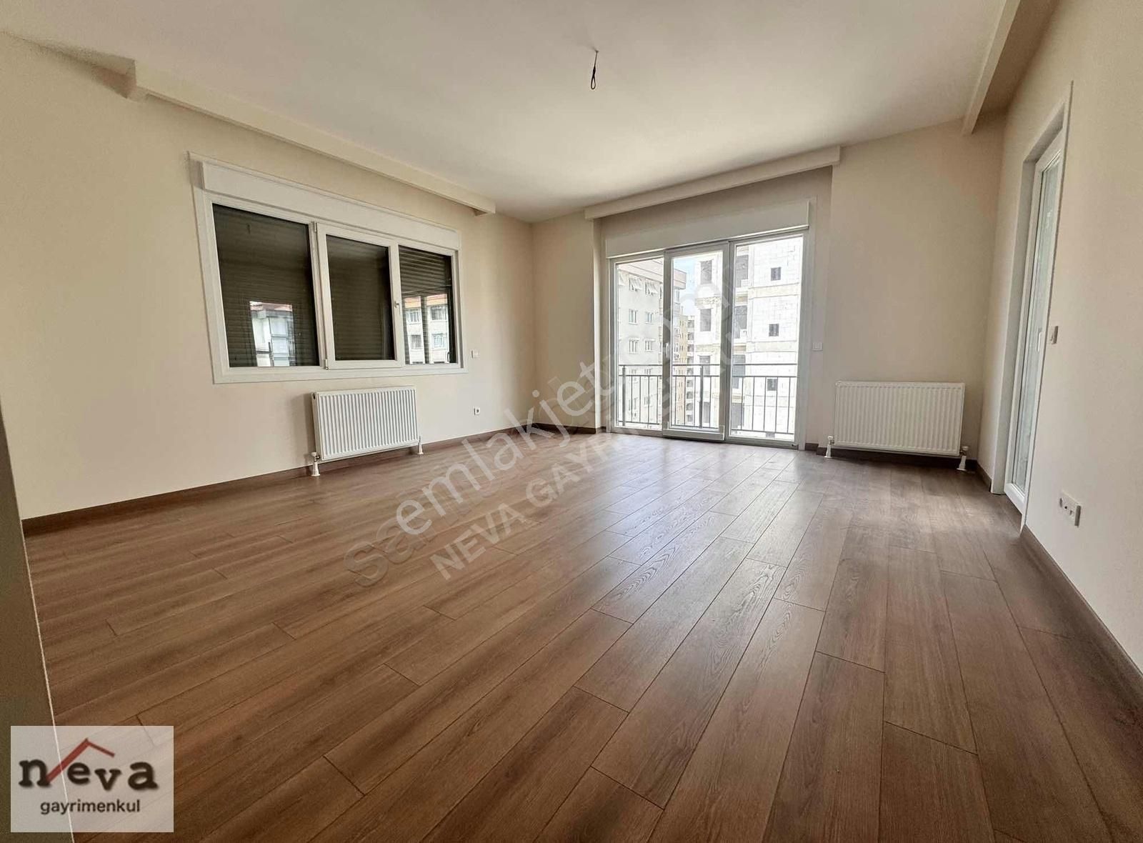 Kadıköy Göztepe Kiralık Daire GÖZTEPEDE SIFIR BİNADA 2+1 90M2 5.KAT KOMBİLİ DAİRE