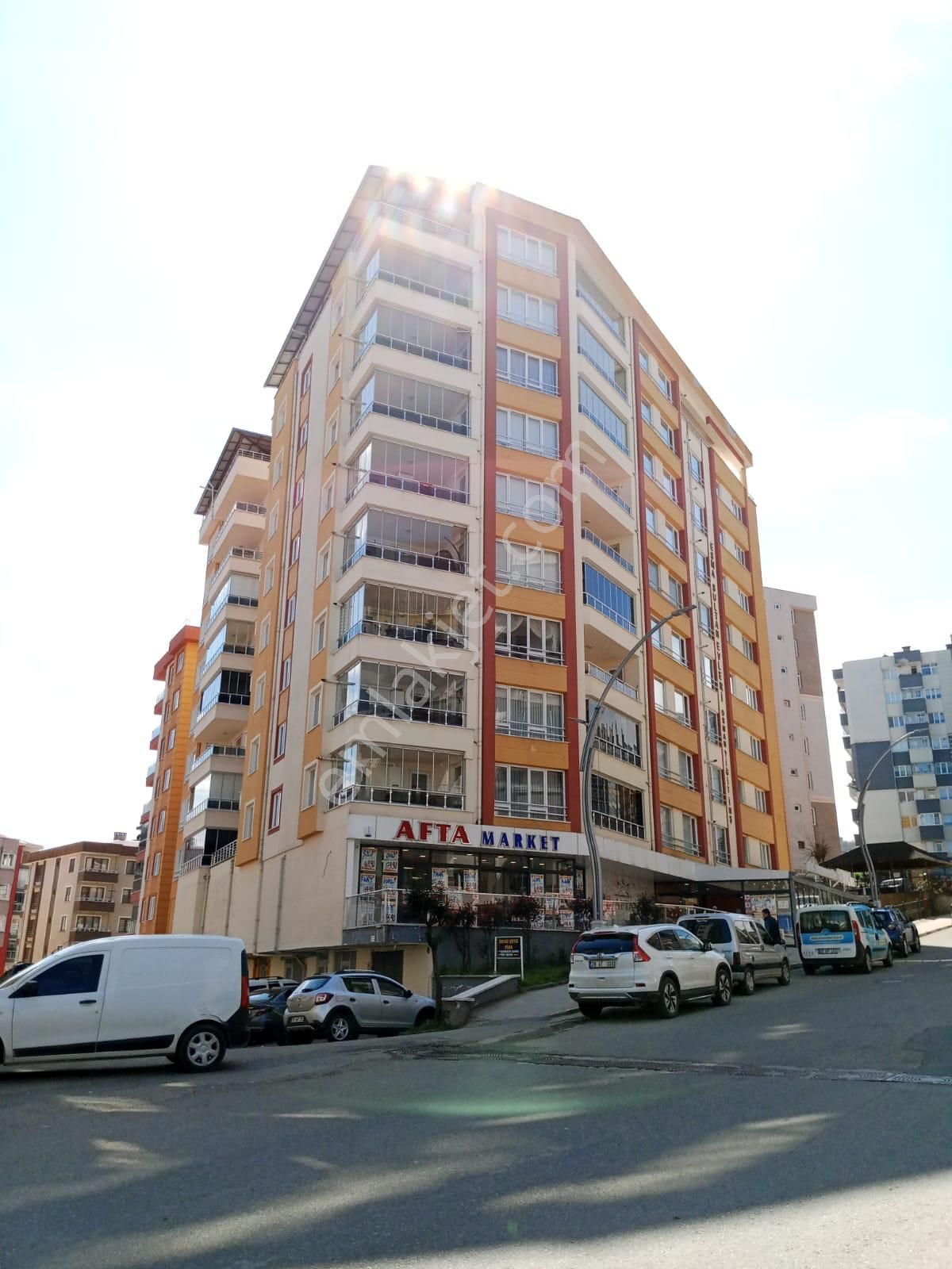 Giresun Merkez Gedikkaya Satılık Daire ÖZDEN GAYRİMENKUL'DEN GİRESUN GEDİKKAYA CADDESİ'NDE SATILIK 3+1 DAİRE 