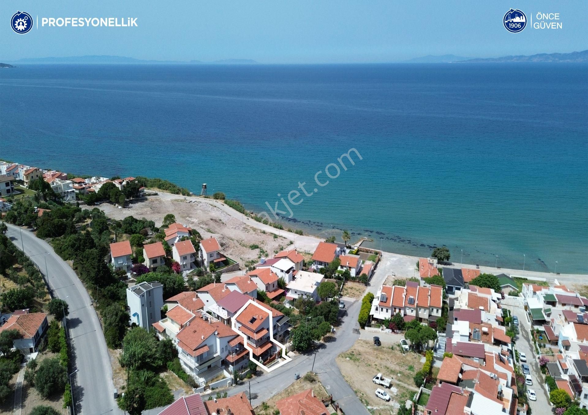 Karaburun Mordoğan Satılık Villa  İzmir Karaburun Mordoğan Ardıç Plajı'nda Tripleks Villa