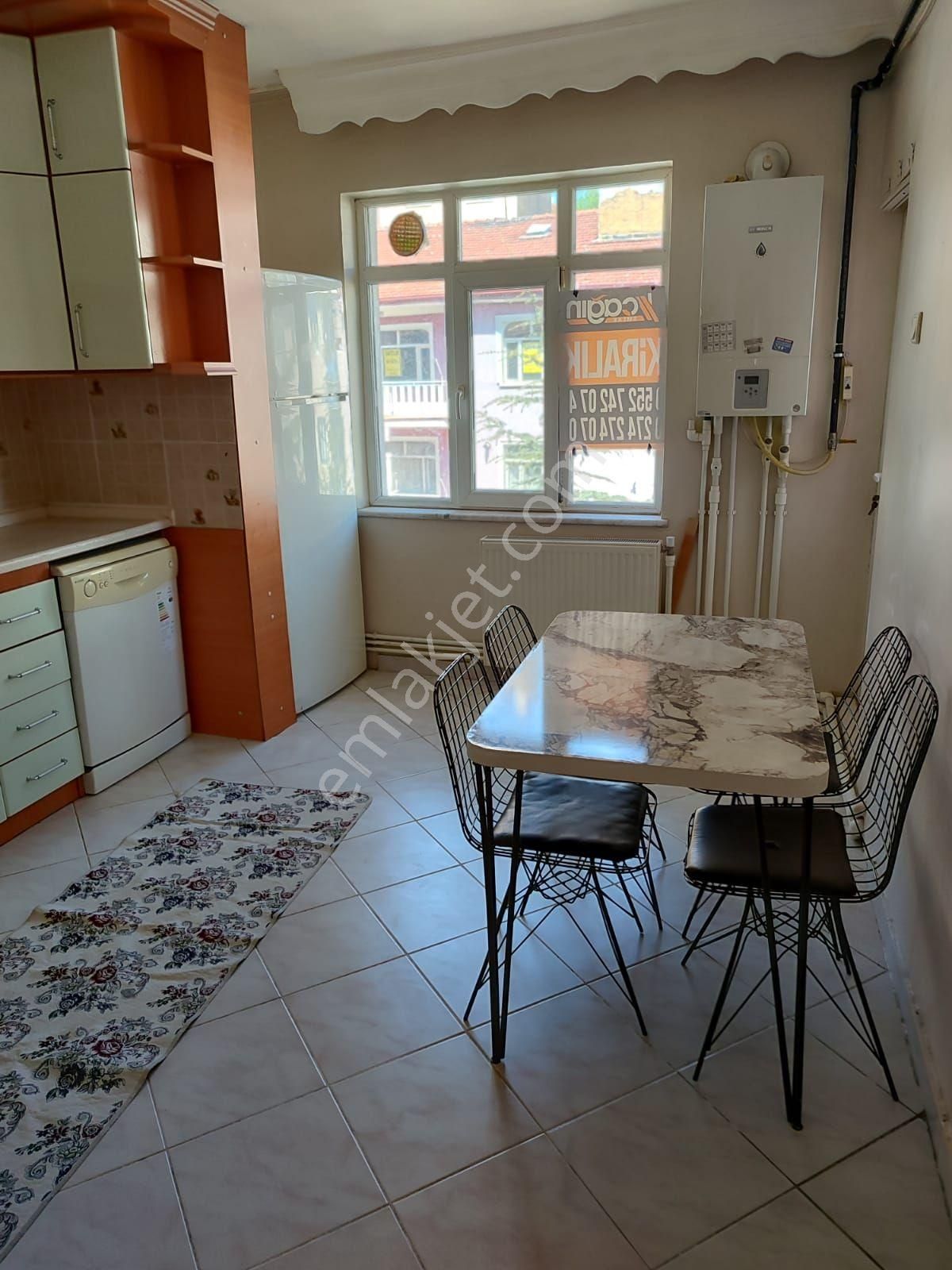 Kütahya Merkez Yıldırım Beyazıt Kiralık Daire Eşyalı Daire 3+1 Belediye yakını