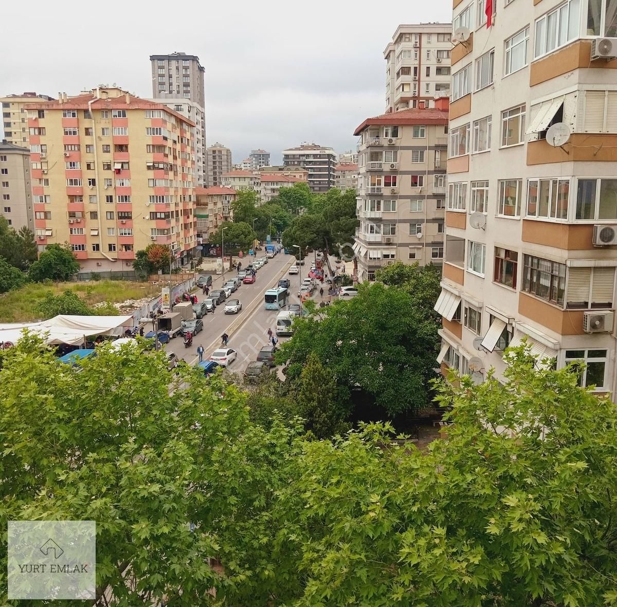 Kadıköy 19 Mayıs Satılık Daire AYŞEKADIN MİNİBÜS CADDESİNE CEPHE 1 YAŞINDA 130 m2