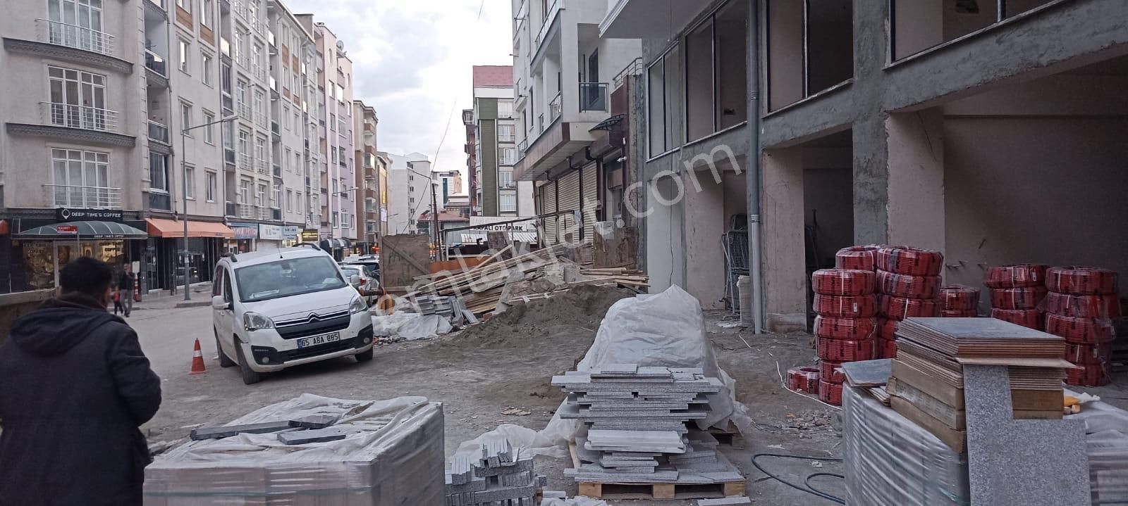 İpekyolu Şerefiye Satılık Dükkan & Mağaza  kültür sarayı karşısında asma katlı dükkan