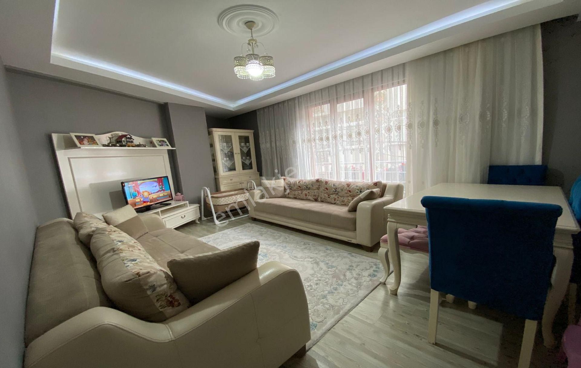 Bağcılar Fatih Satılık Daire  BAĞCILAR FATİH MAH. METRO YAKINI 2+1 SATILIK DAİRE