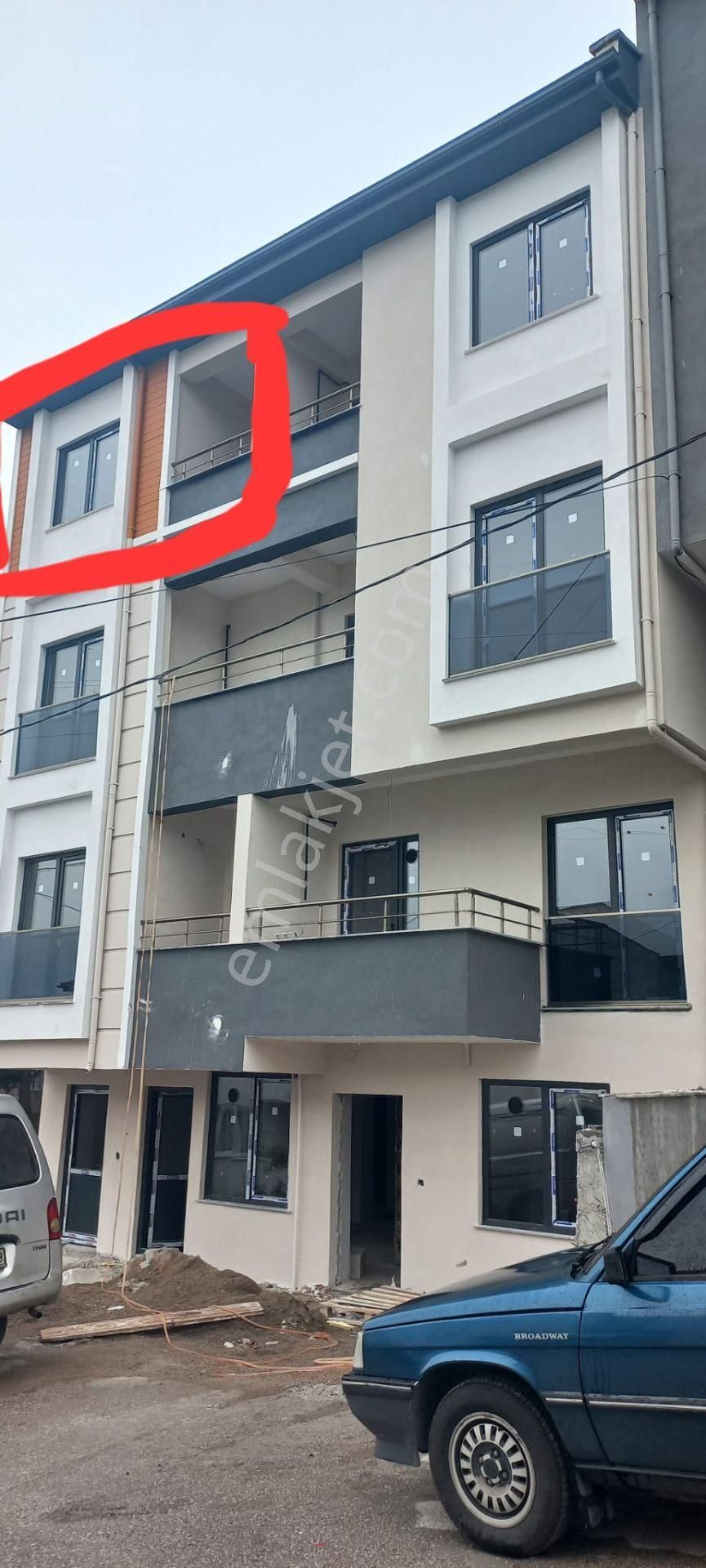 Altıeylül Sütlüce Satılık Daire  HES YATIRIM'DAN NEF'E YAKIN SATILIK 1+1 DAİRE.