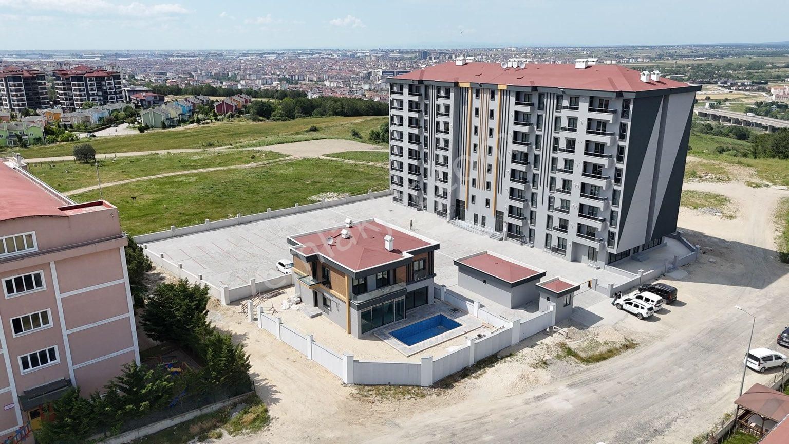 Çerkezköy İstasyon Satılık Daire **ÇERKEZKÖY PANAROMA SİTESİ AMERİKAN MUTFAKLI 1+1 SATILIK DAİRE.! ***