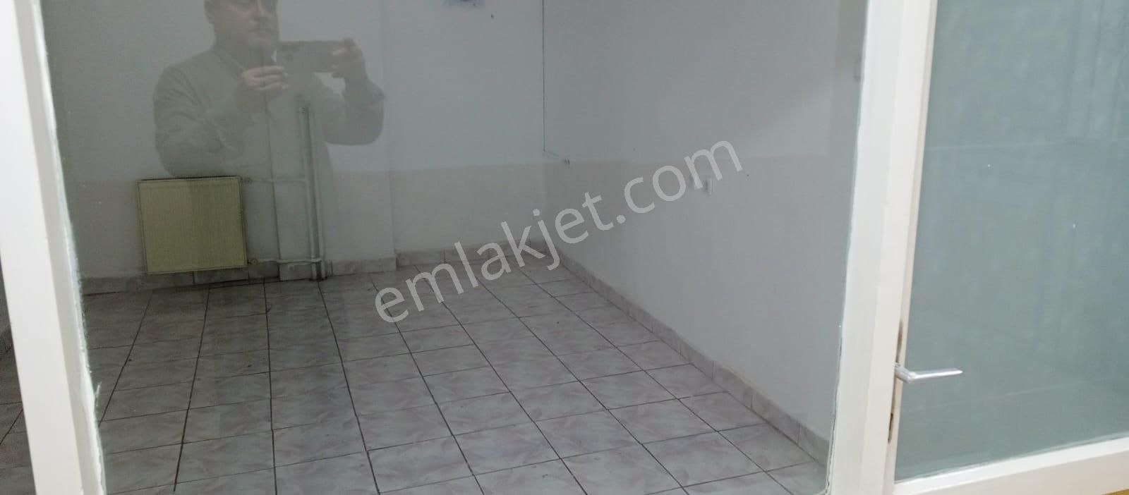 Isparta Merkez Kutlubey Kiralık Ofis  ÖĞRETMEN EVİ KARŞISI KİRALIK OFİS