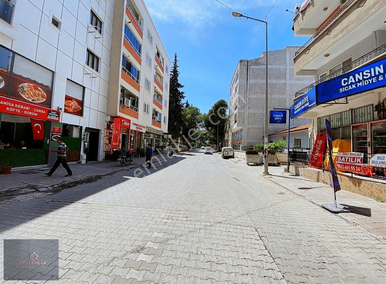 Yunusemre Muradiye Satılık Dükkan & Mağaza ZEKİ EMLAKTAN MURADİYEDE İSTASYON CADDESİ ÜZERİNDE 50 M² DÜKKAN