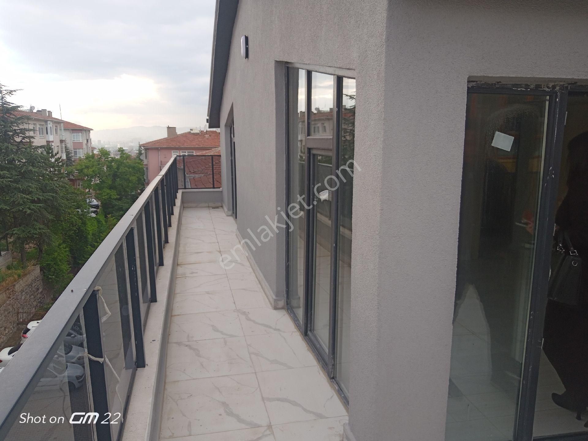 Çankaya Seyranbağları Satılık Daire ÇANKAYANIN MERKEZİ SEYRAN CAD. ÜZERİ SIFIR BİNADA 2+1 130 M2 NET BAĞIMSIZ MUTK,TERAS+2 BALKON