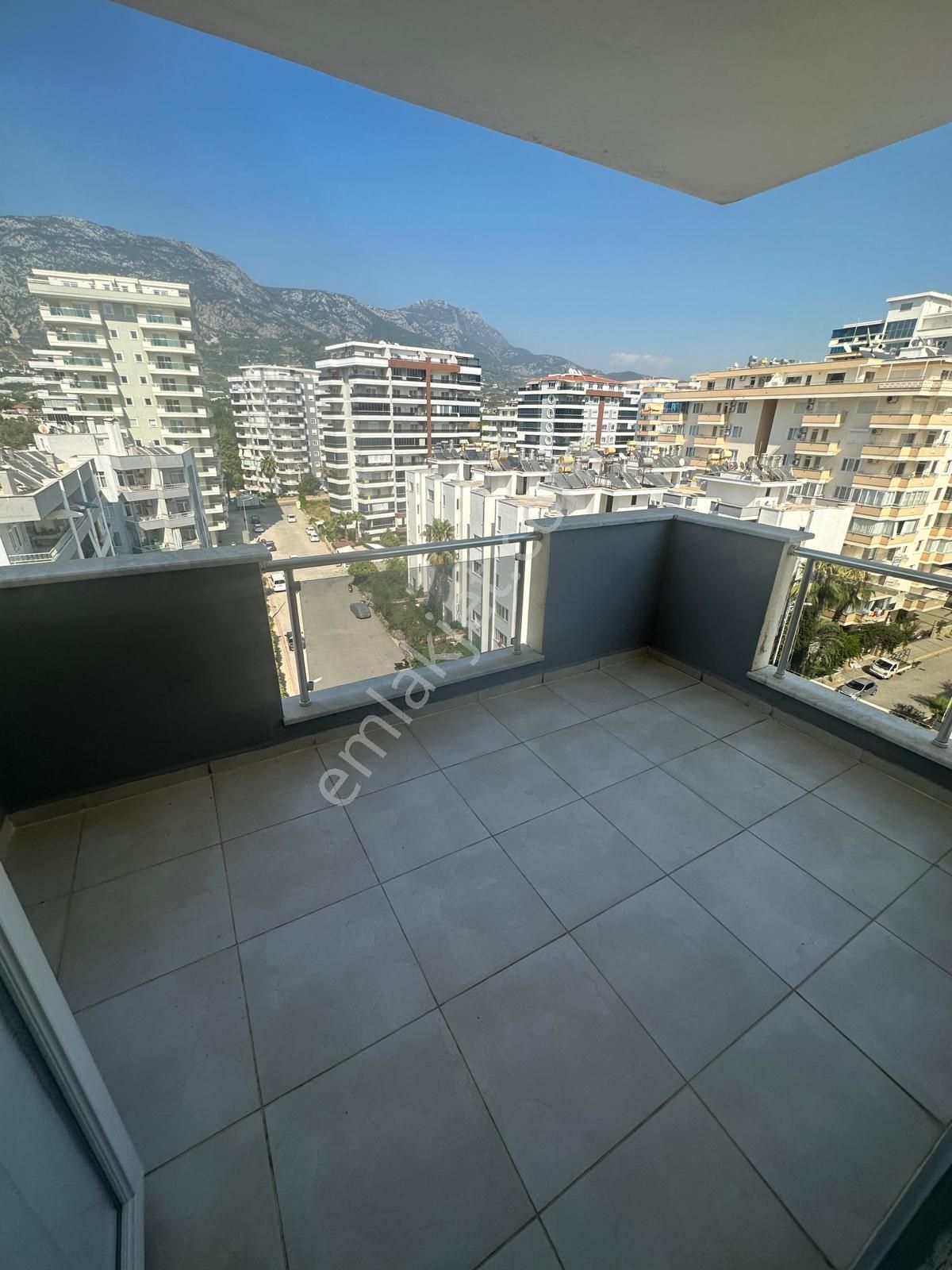 Alanya Mahmutlar Satılık Residence  AYRI MUTFAKLI 2+1 GENİŞ TEMİZ DAİRE 7 KAT DA 