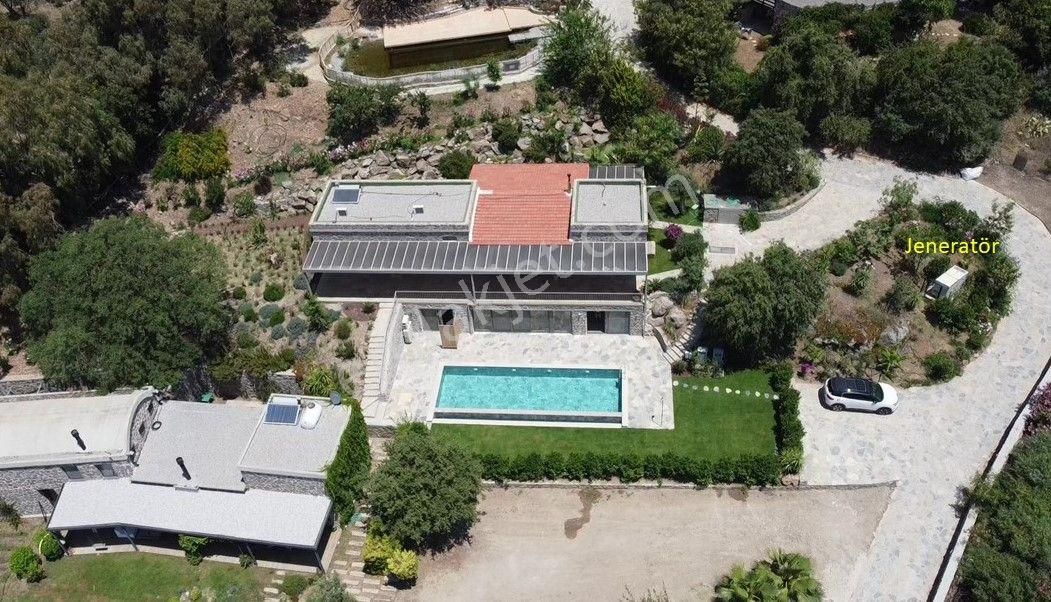 Bodrum Gümüşlük Satılık Villa  Bodrum Gümüşlük te 1725 m2 Arsa İçinde Müstakil Havuzlu 430 m2