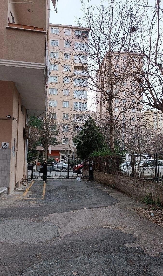 Ataşehir İçerenköy Satılık Daire İÇERENKÖY YENİYOLDA CADDE ÜZERİ KENTSEL DÖNÜŞÜME GİRECEK SATILIK 3+1 DAİRE