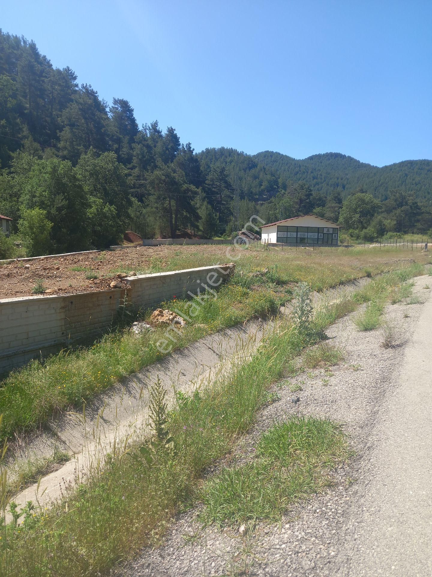 Fethiye Nif Mahallesinde Anayola Cephe 3.300m2 Satılık Arazi - Görsel 6
