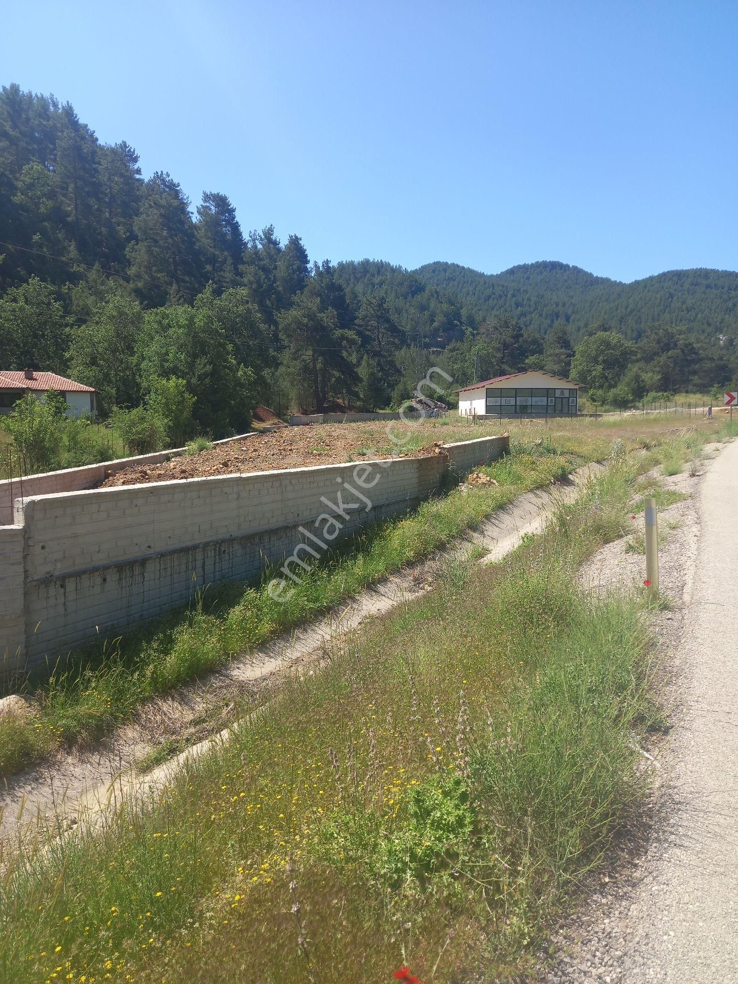 Fethiye Nif Mahallesinde Anayola Cephe 3.300m2 Satılık Arazi - Görsel 7